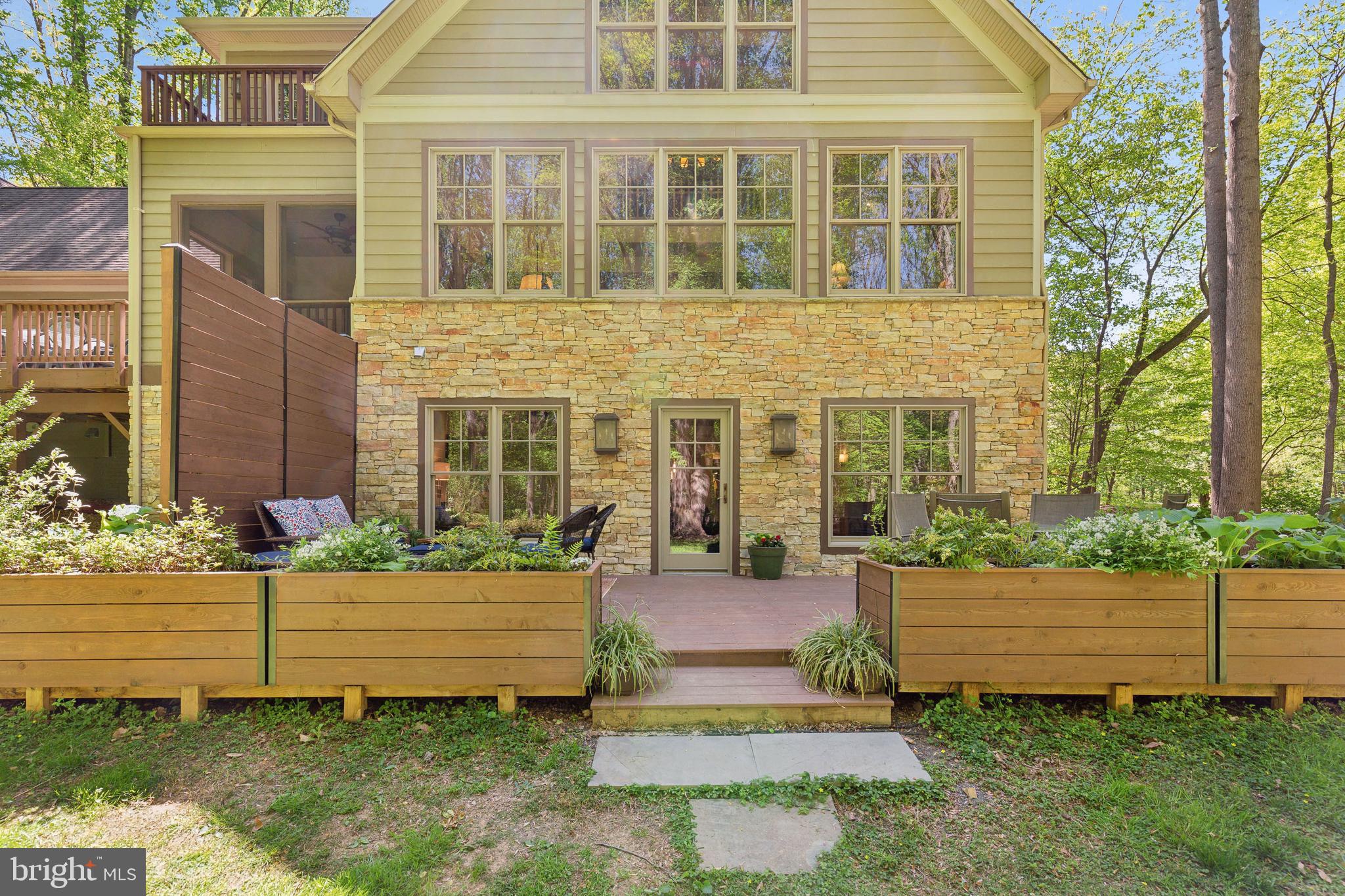 WILLOWMEADE - Residential