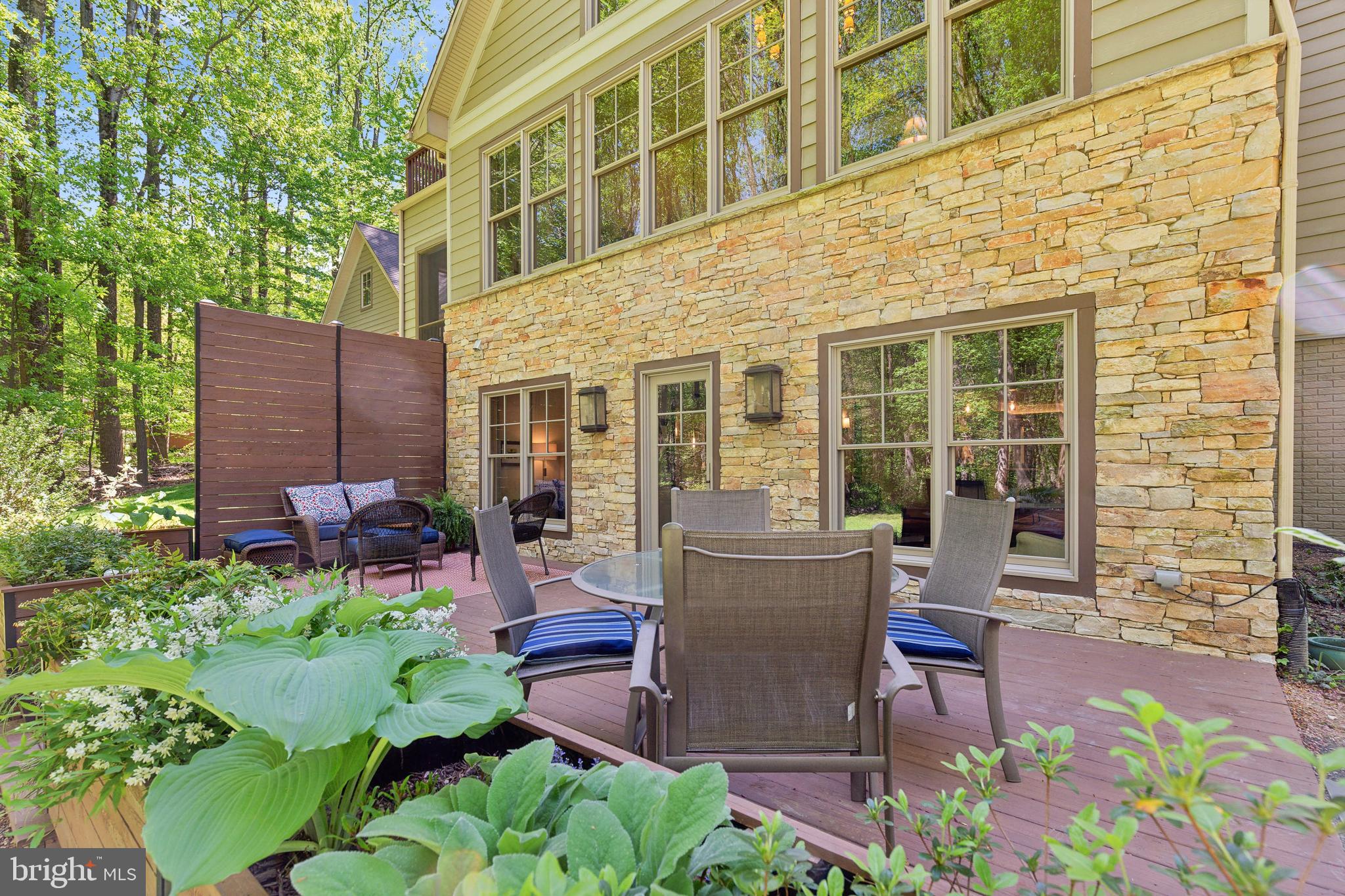 WILLOWMEADE - Residential