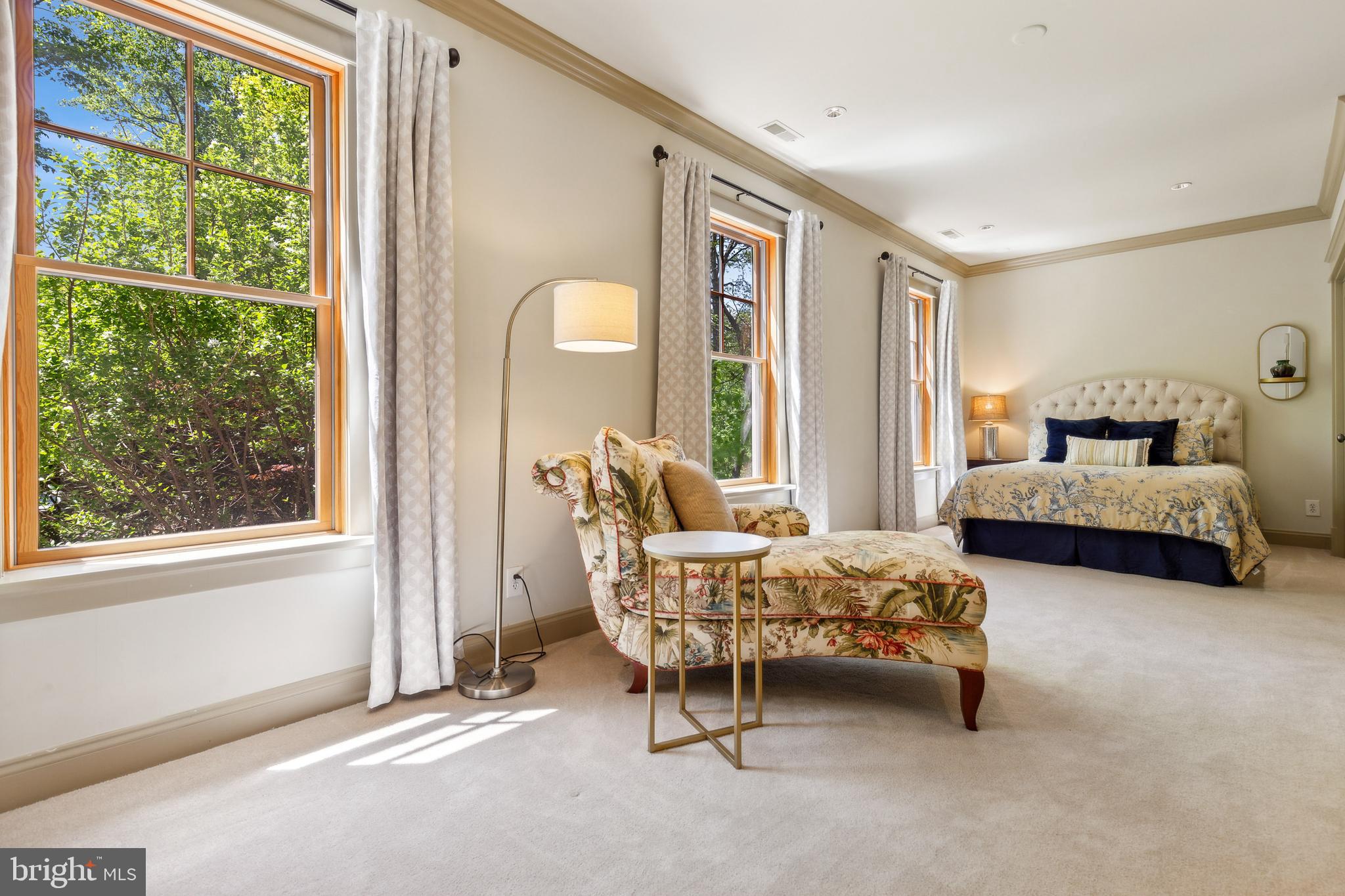 WILLOWMEADE - Residential