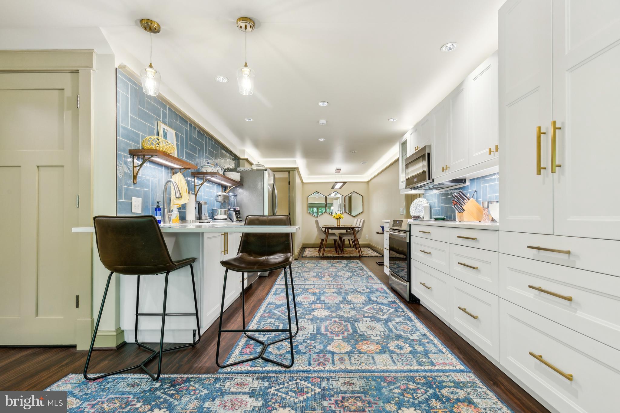 WILLOWMEADE - Residential