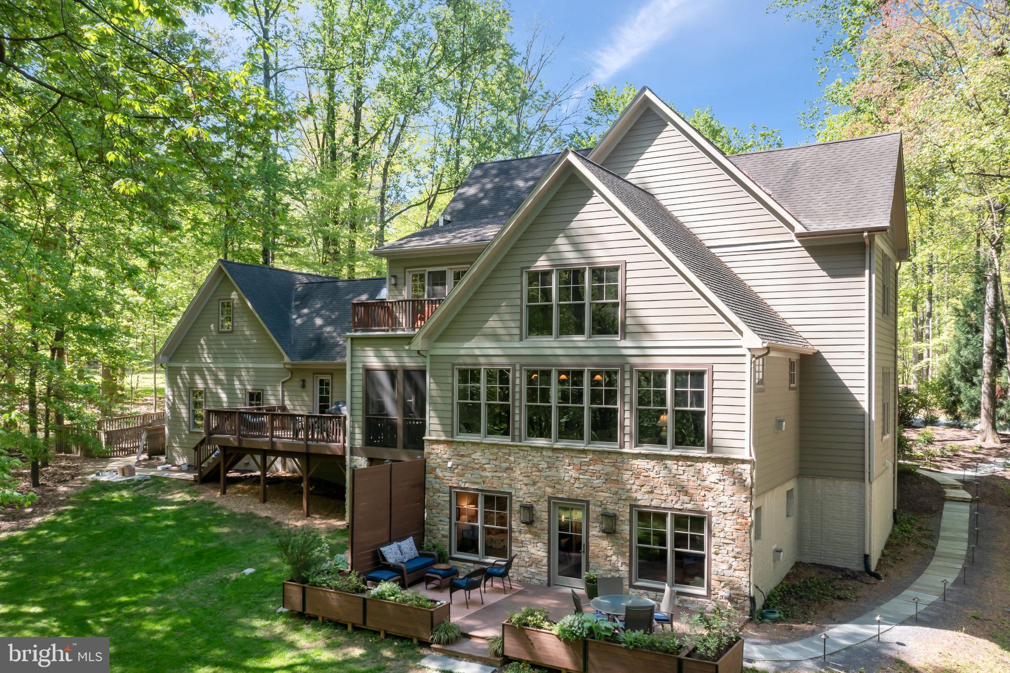 WILLOWMEADE - Residential