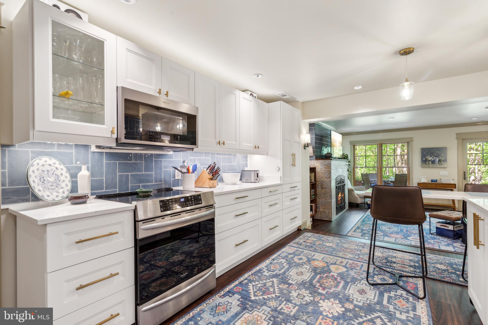 WILLOWMEADE - Residential