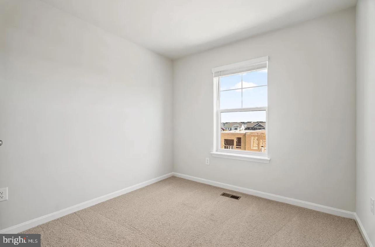 RENN QUARTER - Residential Lease