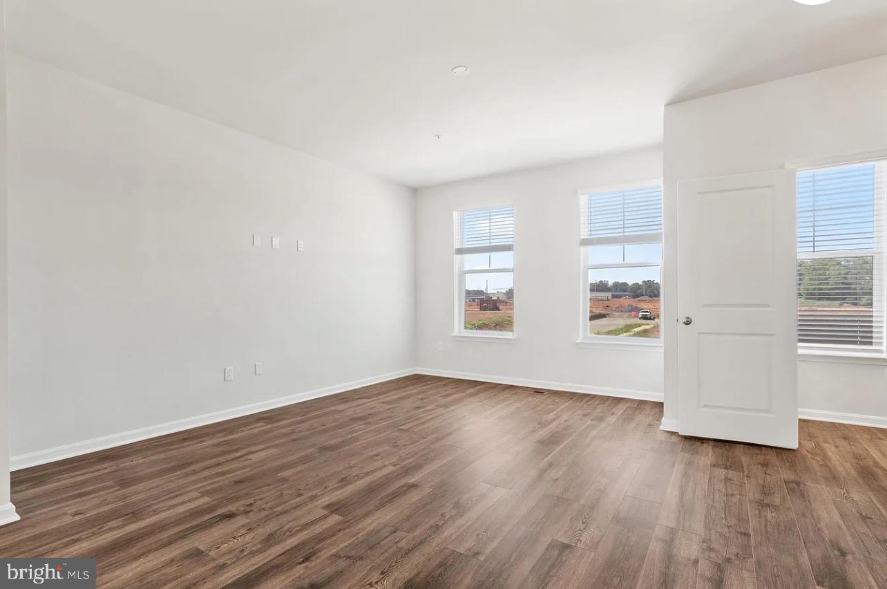 RENN QUARTER - Residential Lease