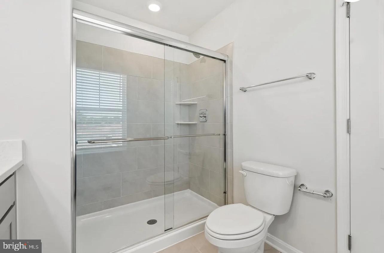 RENN QUARTER - Residential Lease