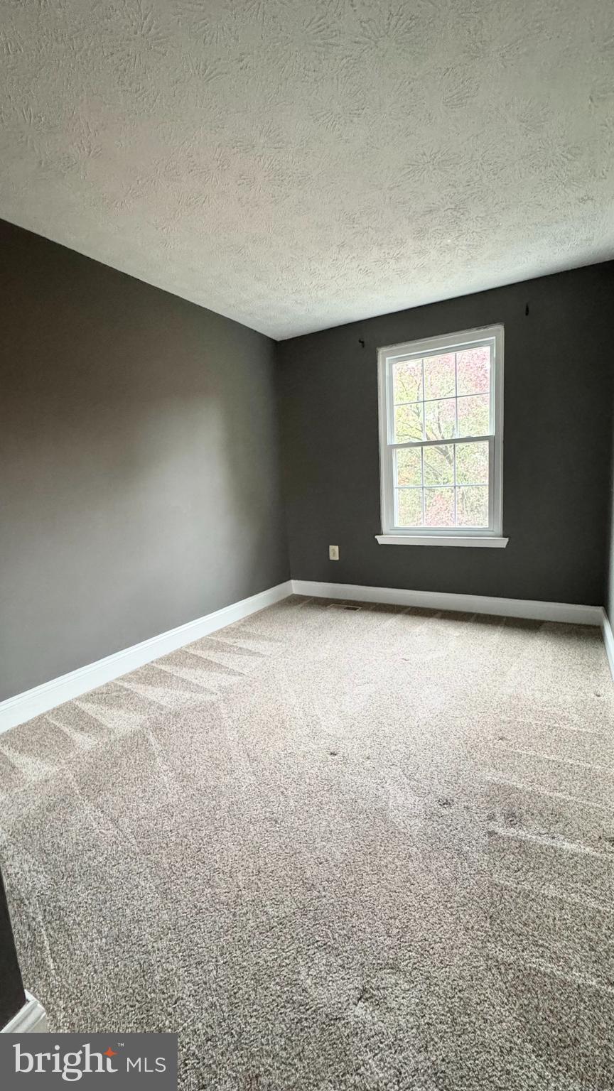 GREEN HOLLY WOODS PLAT O - Residential Lease