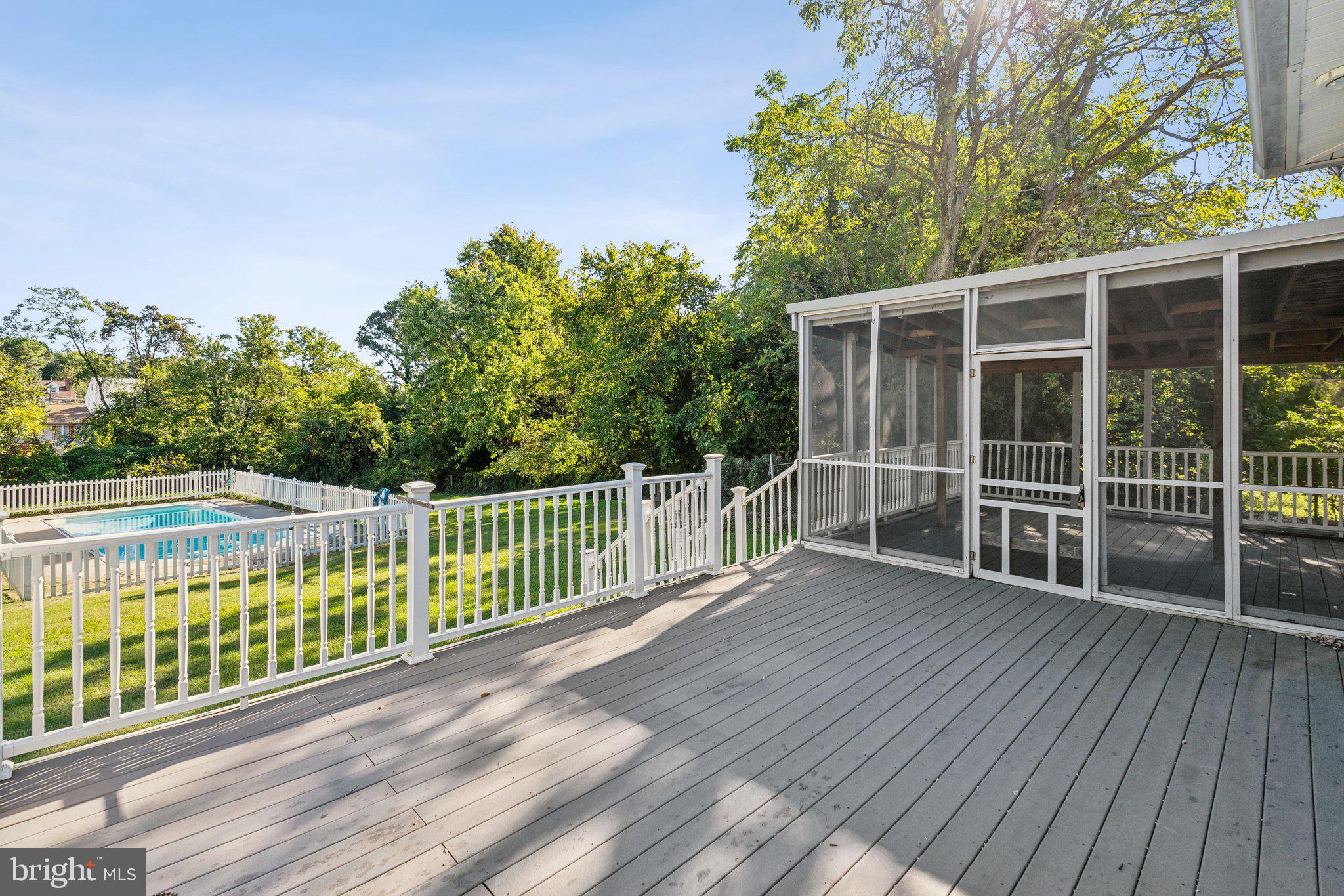 ROSELAND HEIGHTS - Residential