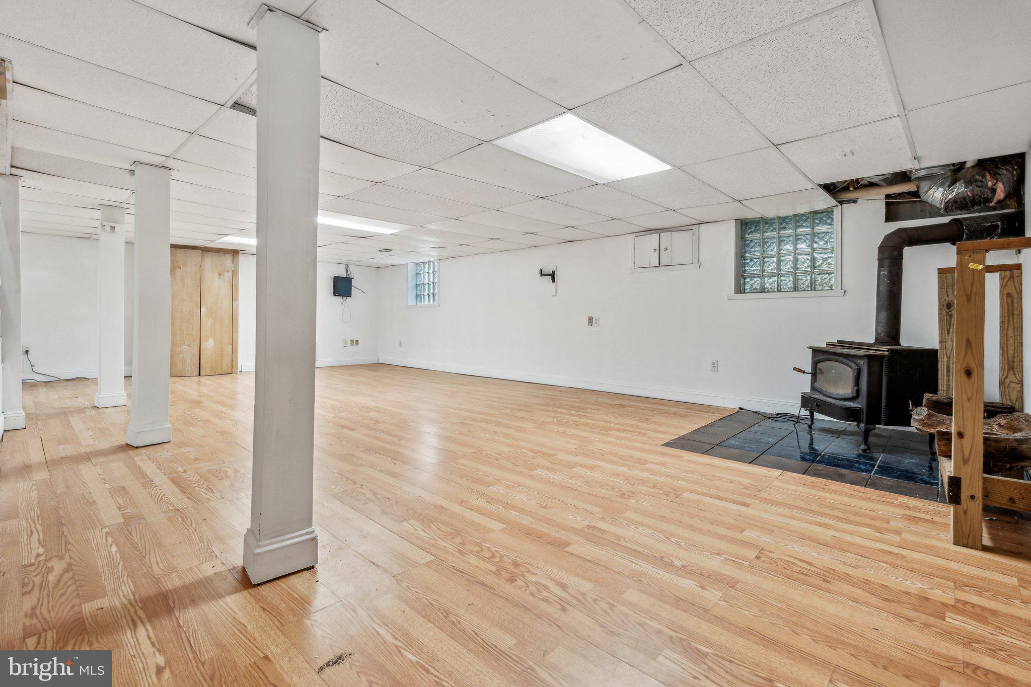 ROSELAND HEIGHTS - Residential