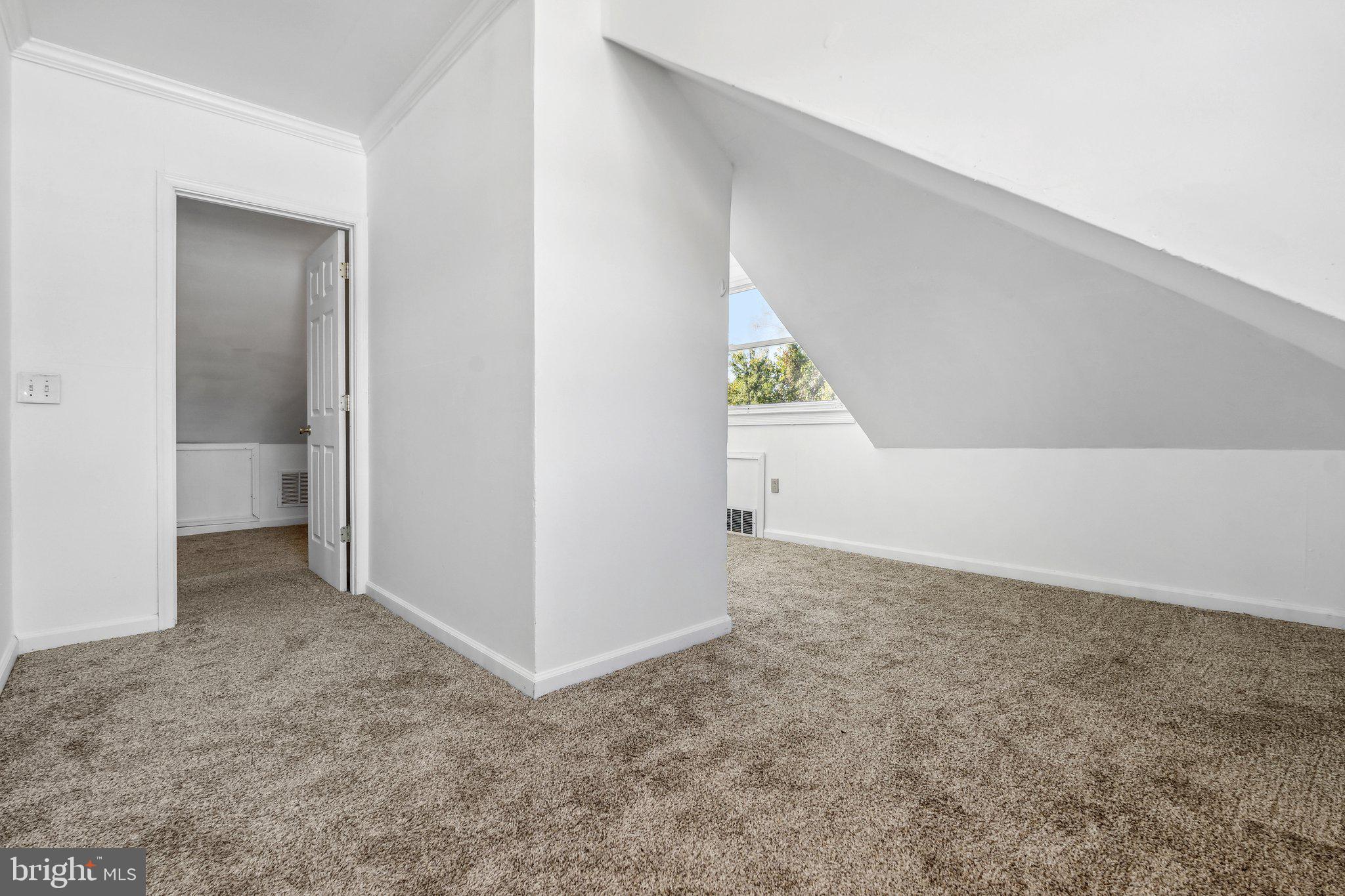 ROSELAND HEIGHTS - Residential