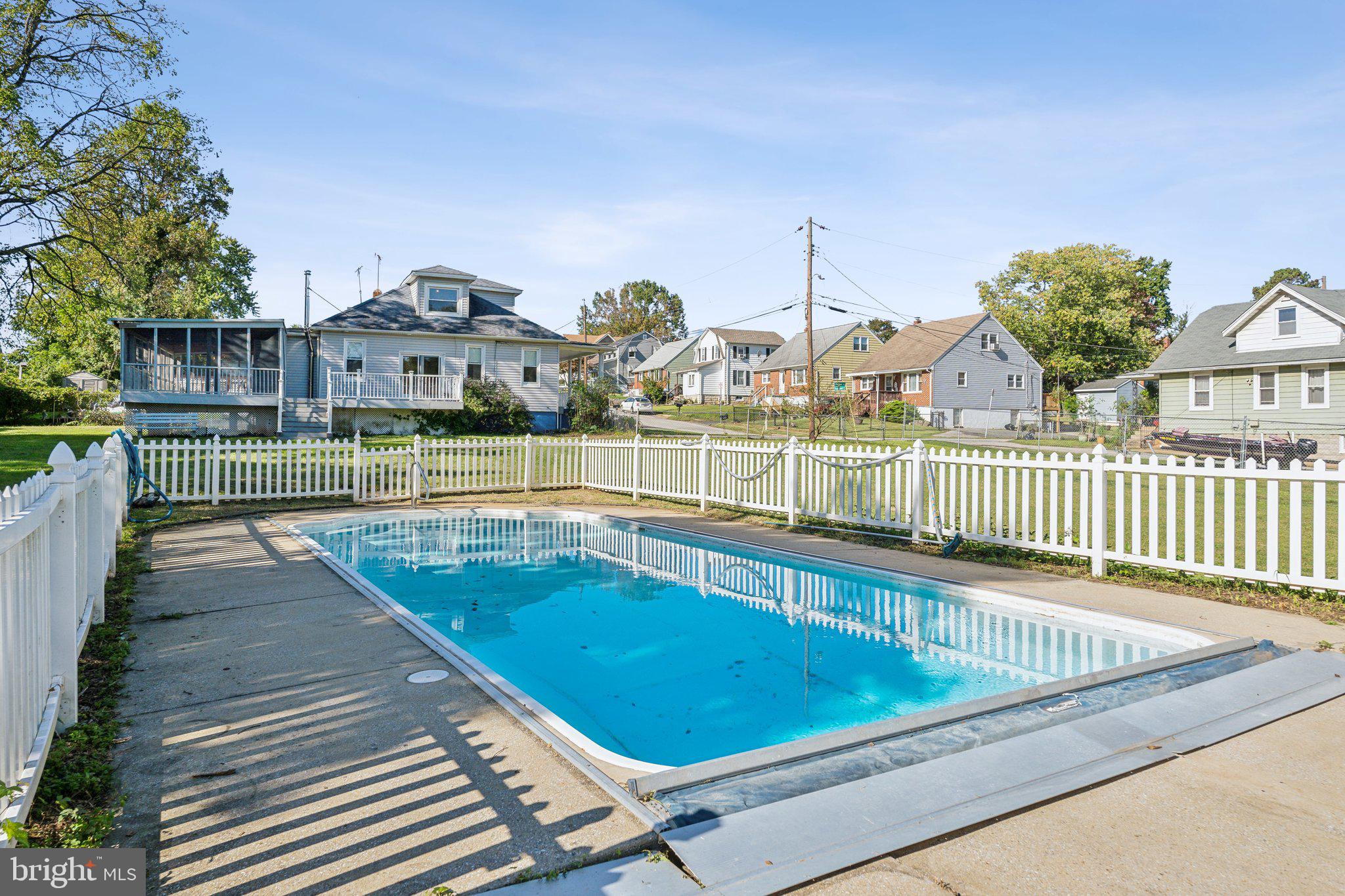 ROSELAND HEIGHTS - Residential