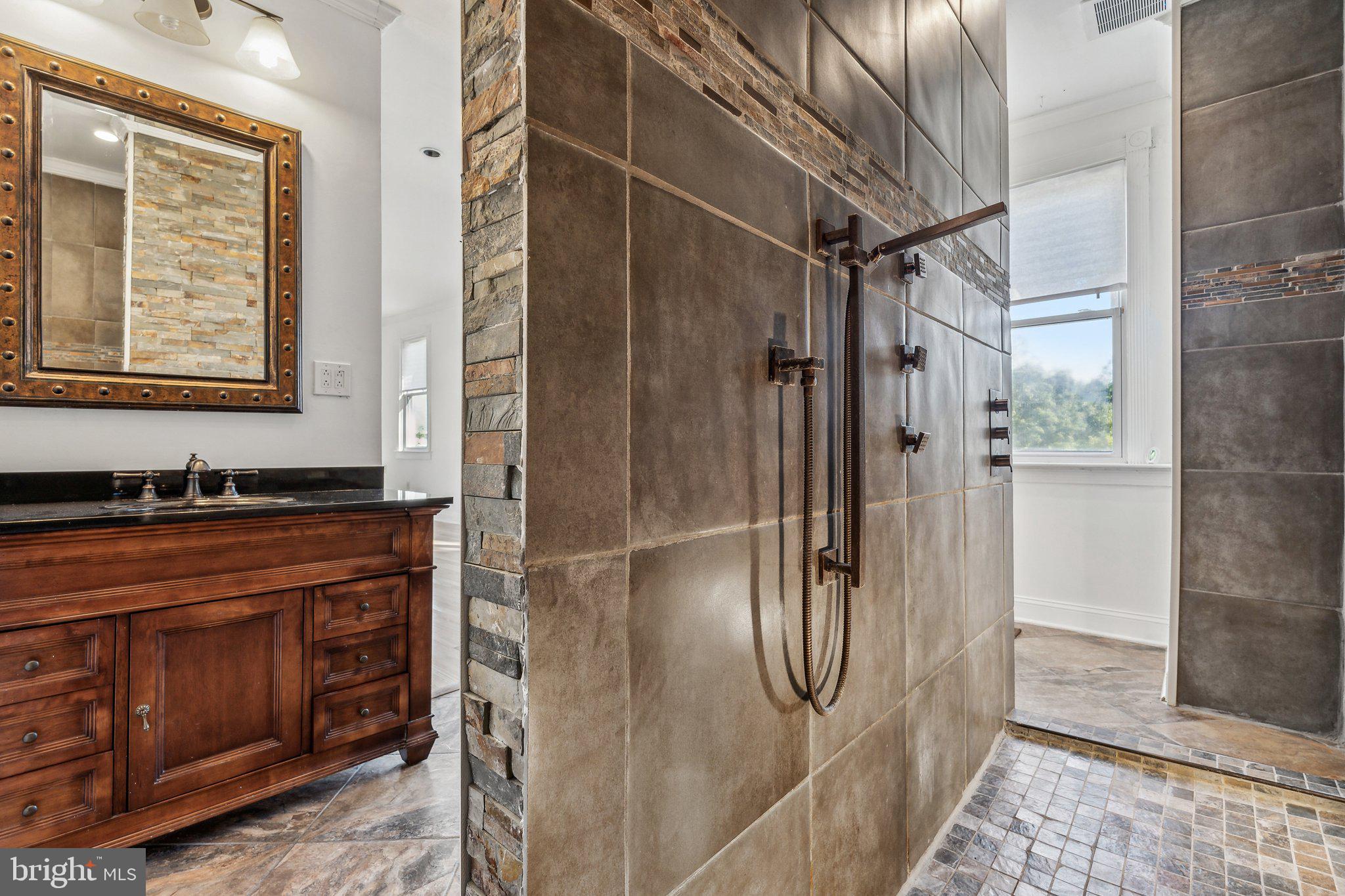 ROSELAND HEIGHTS - Residential