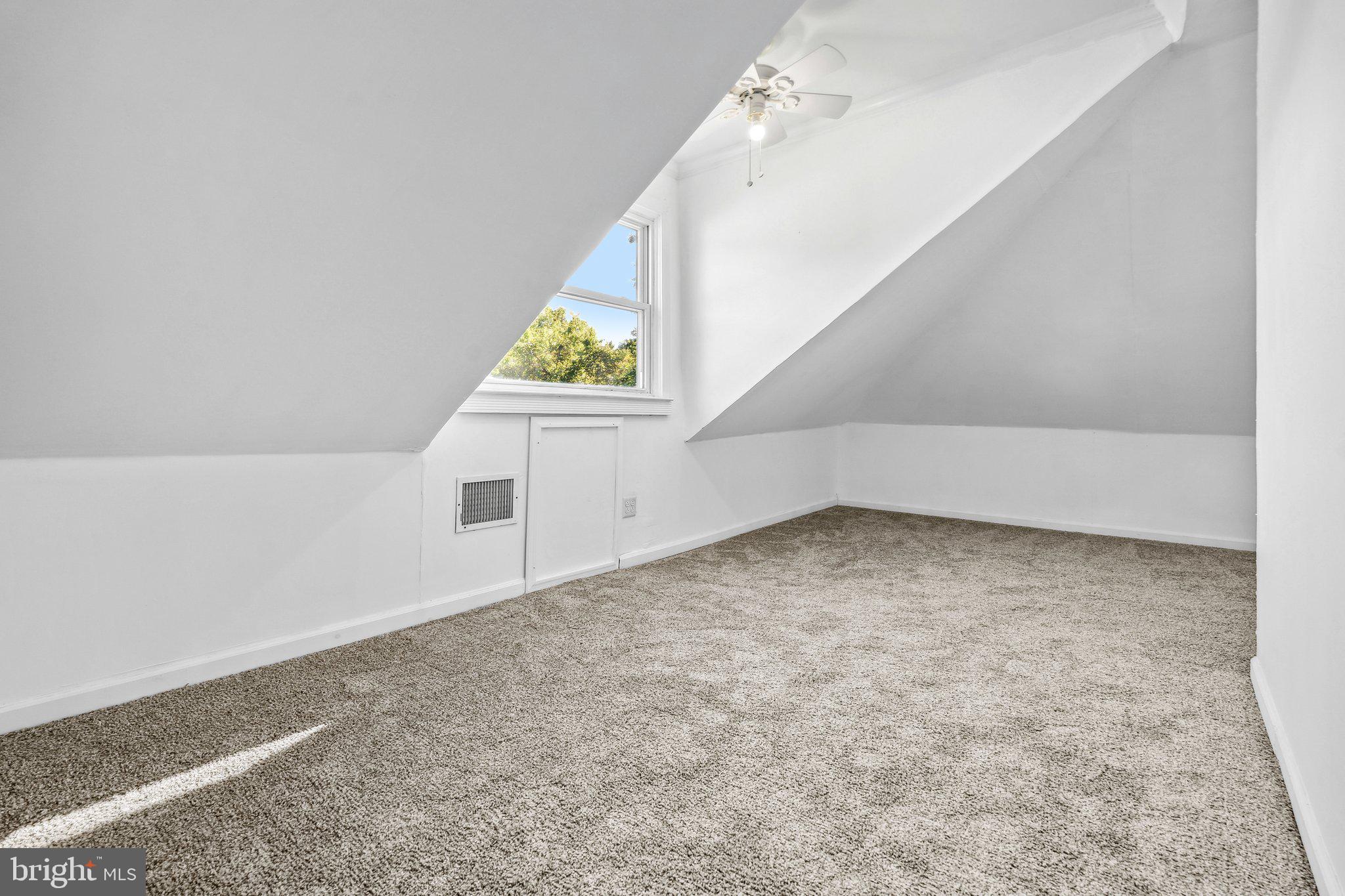 ROSELAND HEIGHTS - Residential