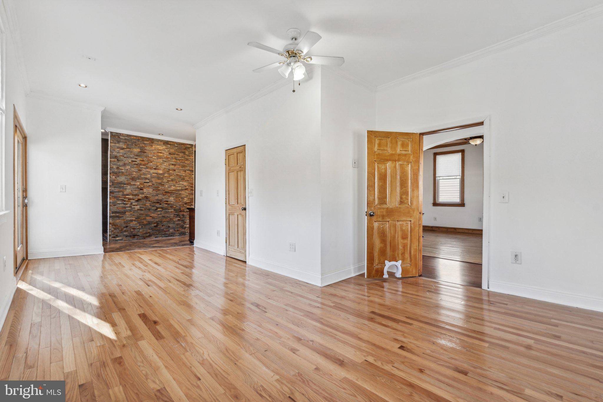 ROSELAND HEIGHTS - Residential