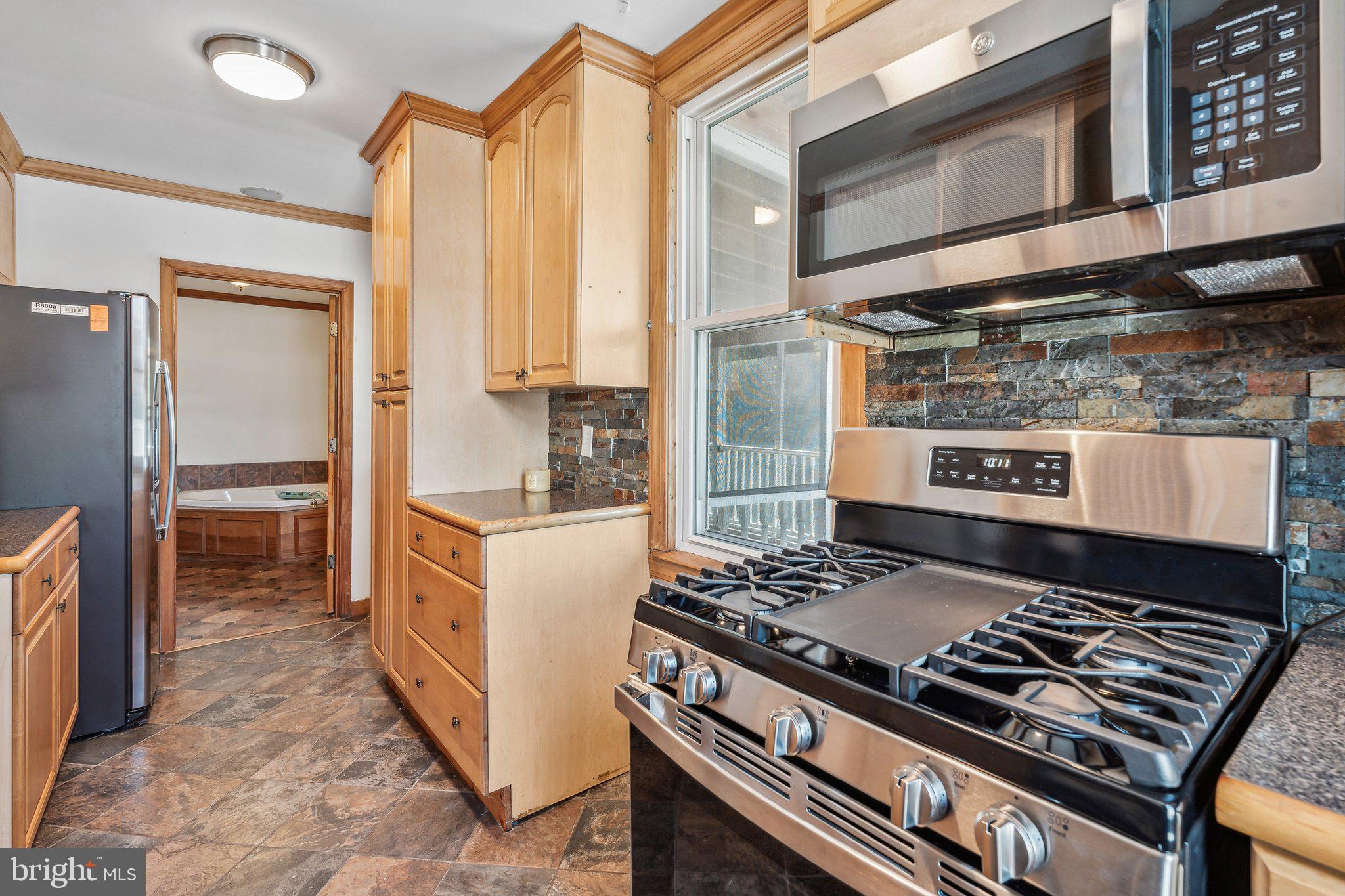 ROSELAND HEIGHTS - Residential