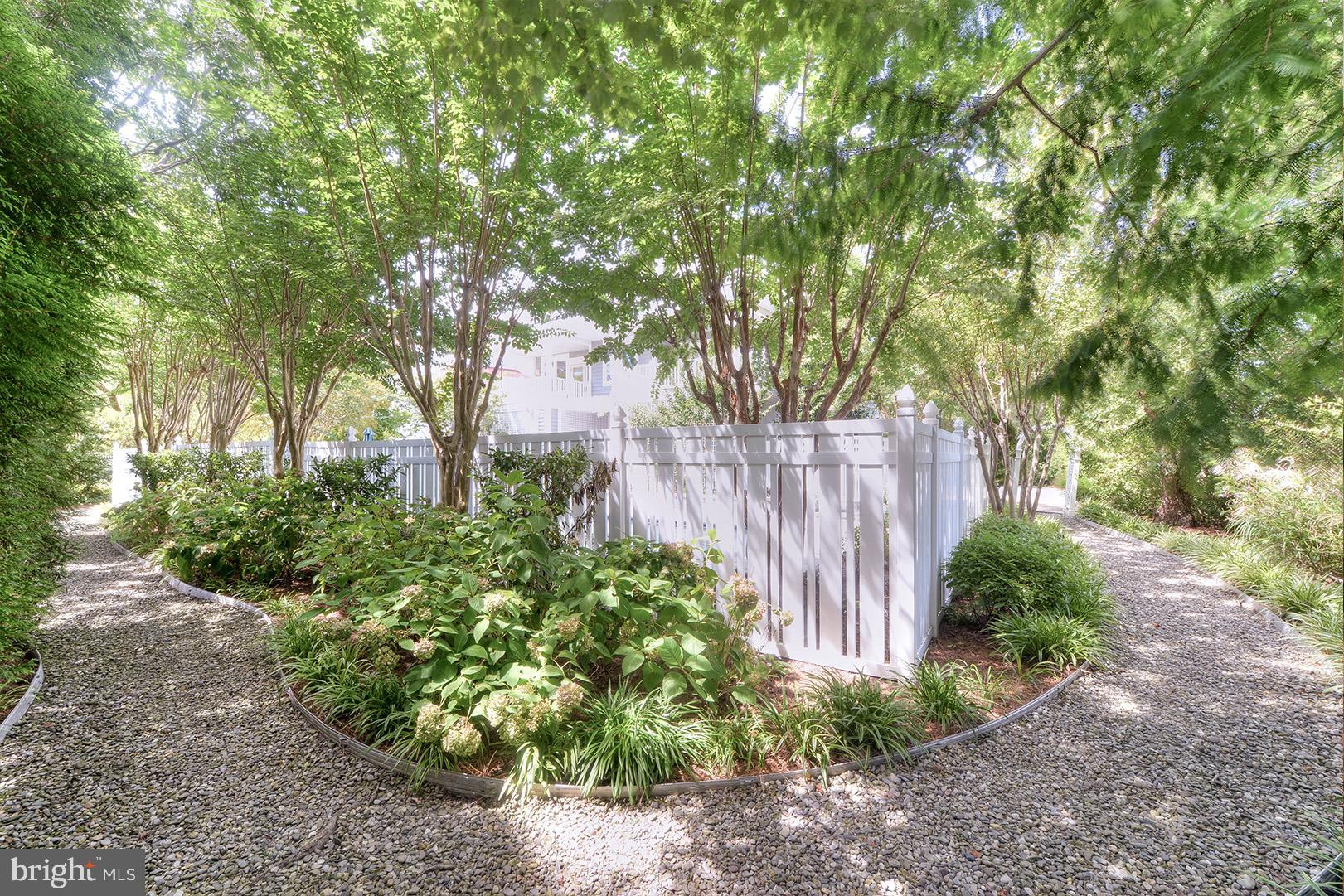 NORTH SHORES - Residential