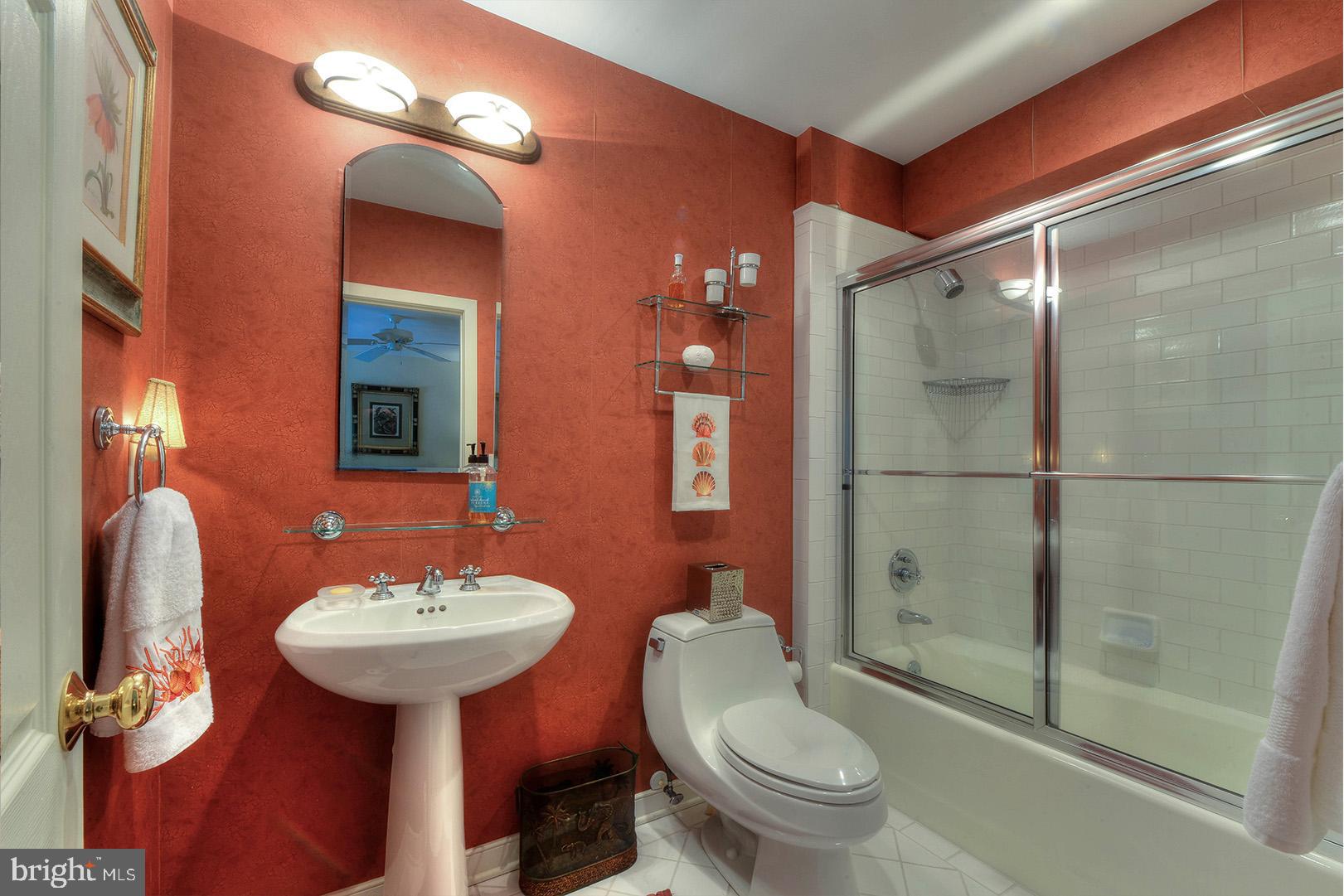 NORTH SHORES - Residential