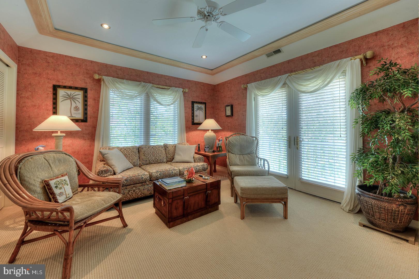 NORTH SHORES - Residential