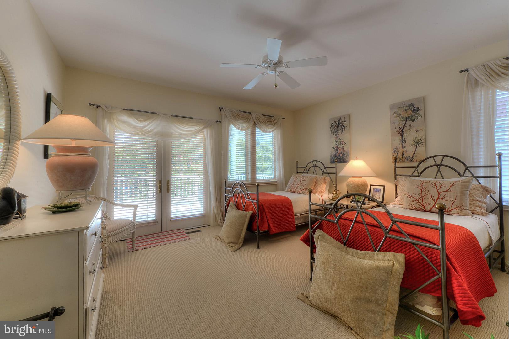 NORTH SHORES - Residential