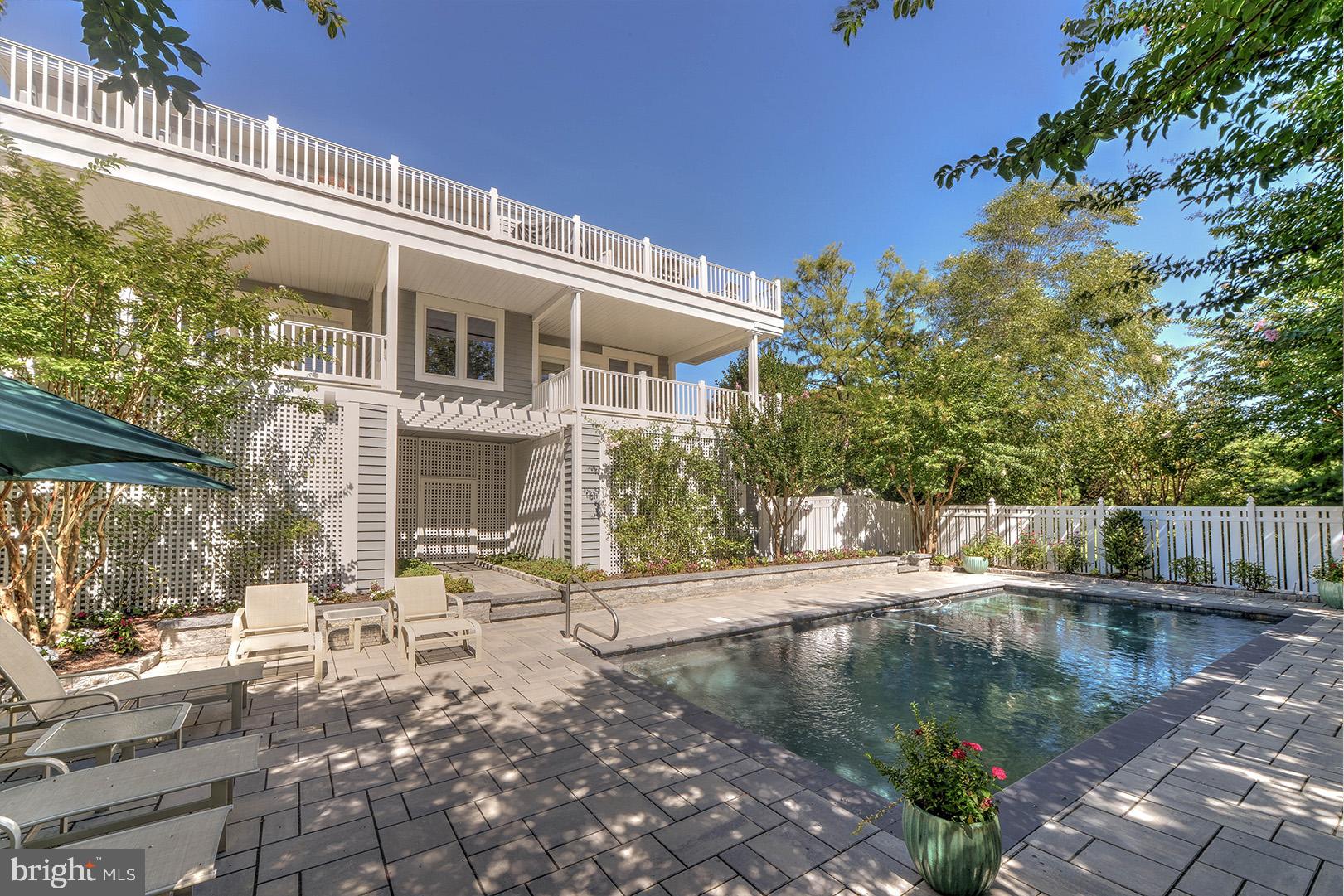 NORTH SHORES - Residential