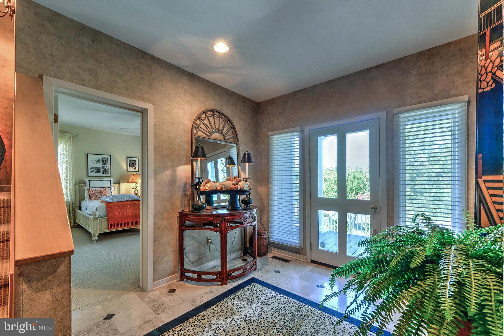 NORTH SHORES - Residential