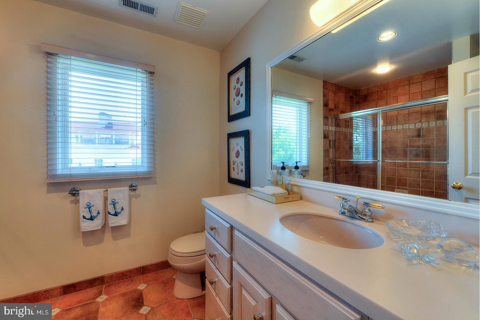 NORTH SHORES - Residential