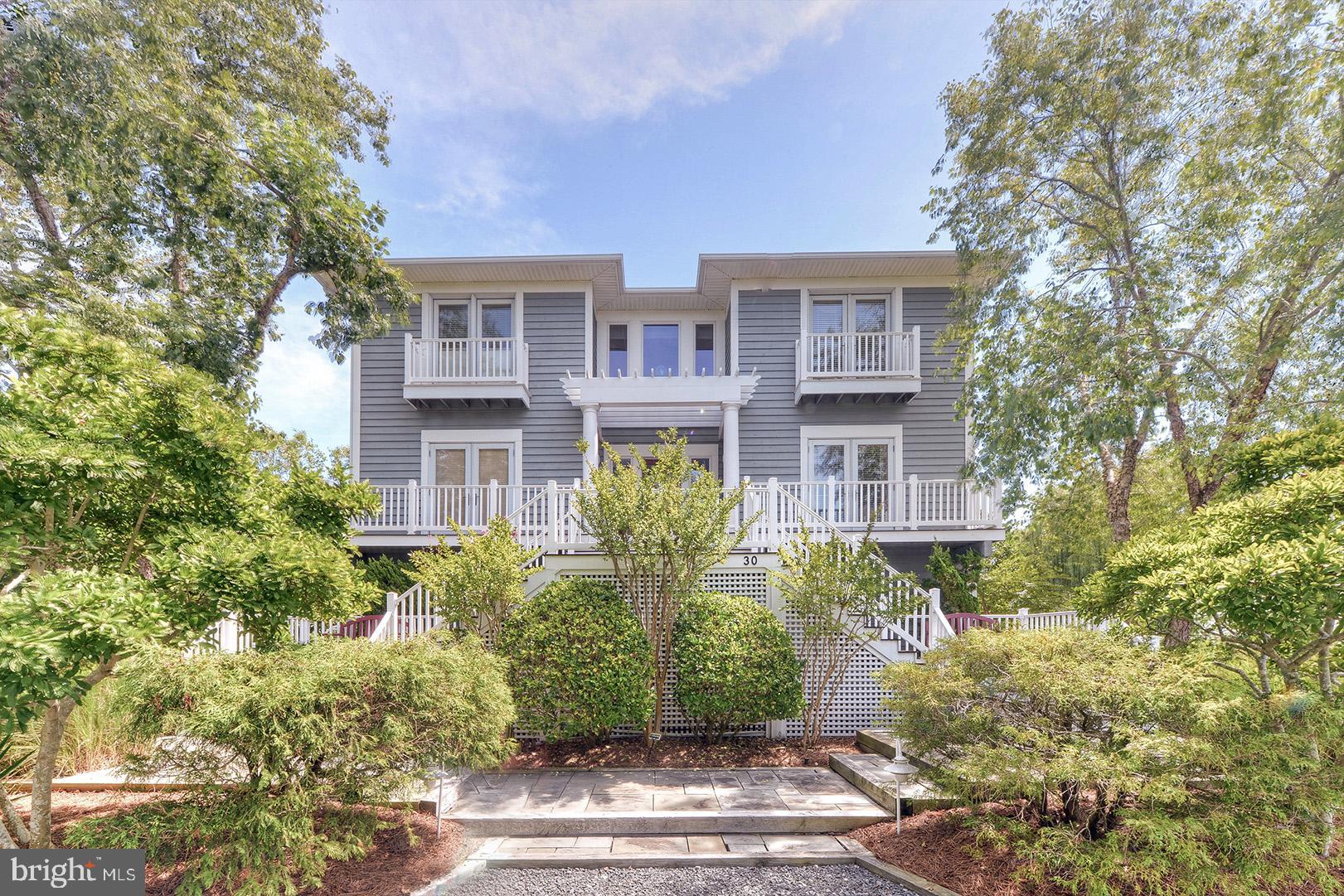 NORTH SHORES - Residential