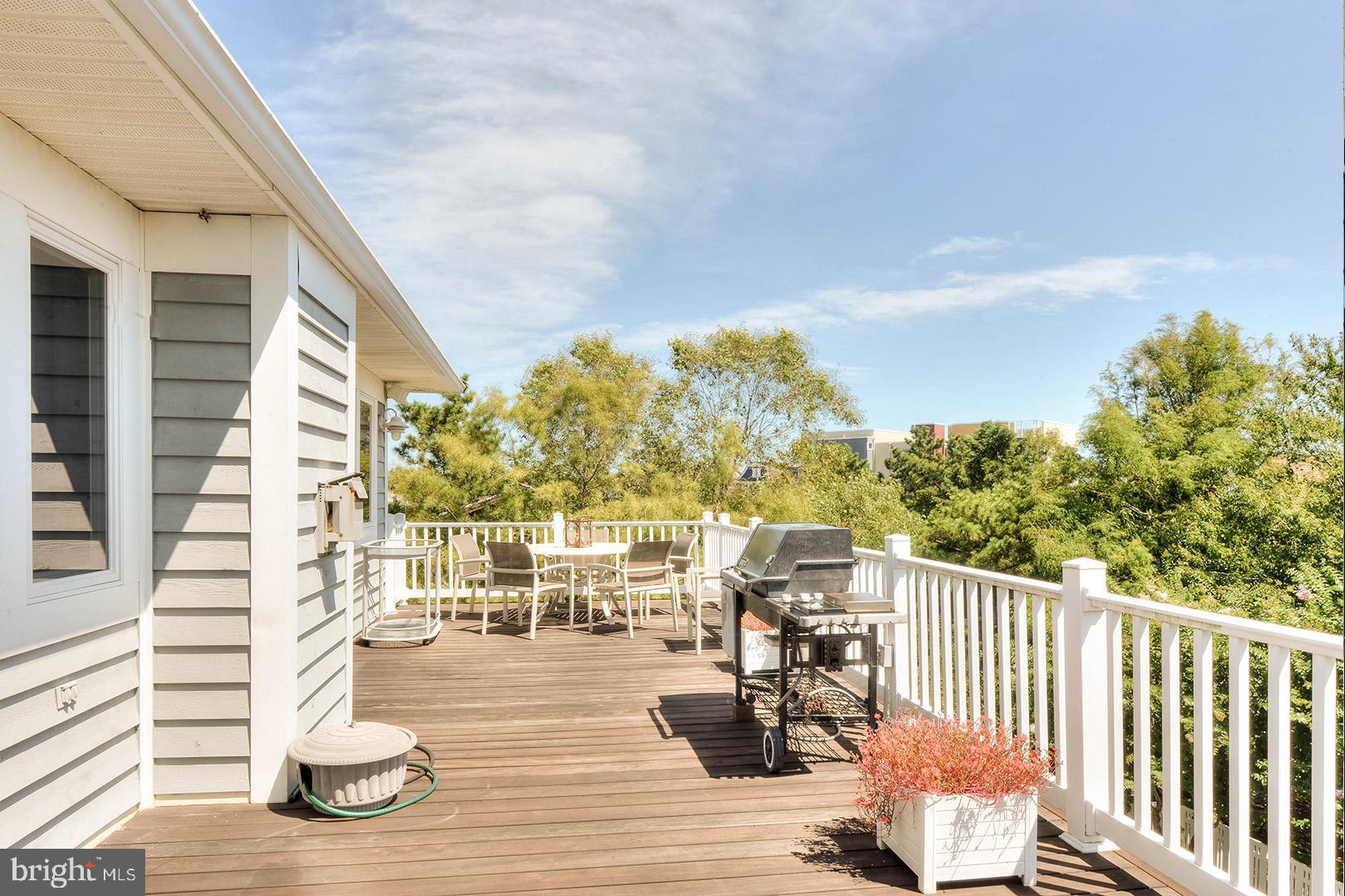 NORTH SHORES - Residential