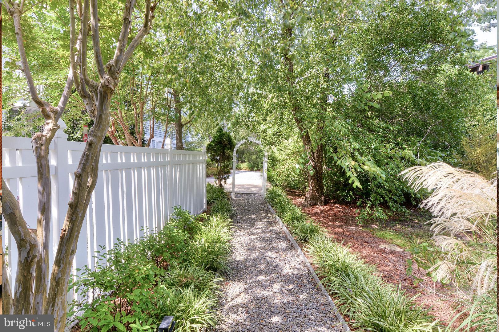 NORTH SHORES - Residential