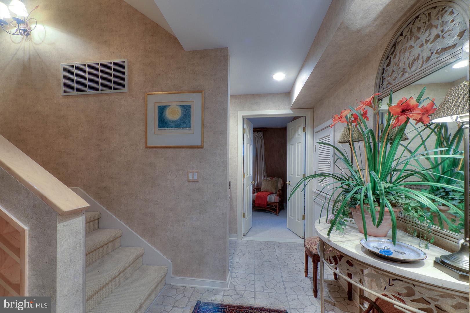 NORTH SHORES - Residential