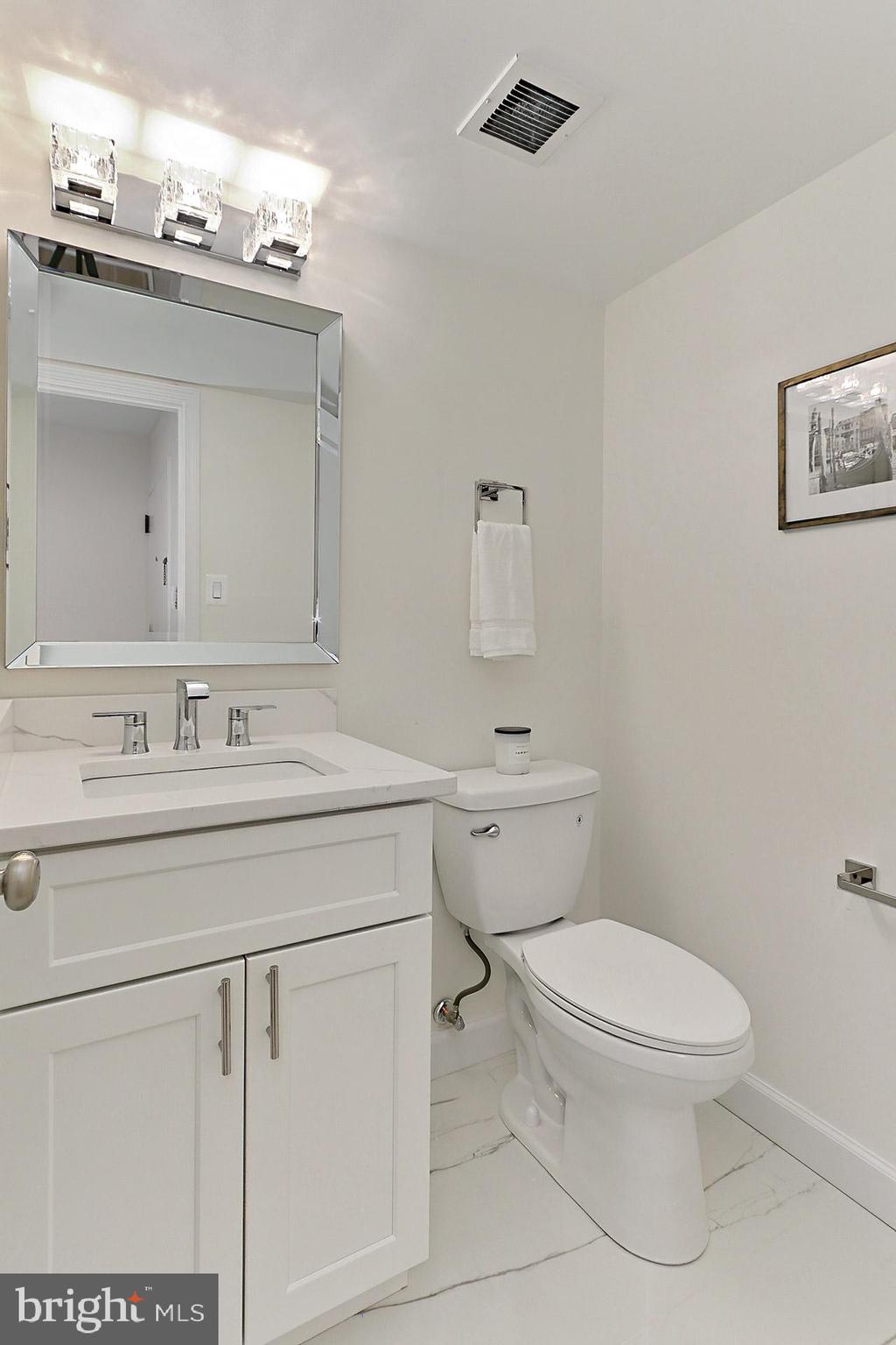 ARLINGTON RIDGE - Residential