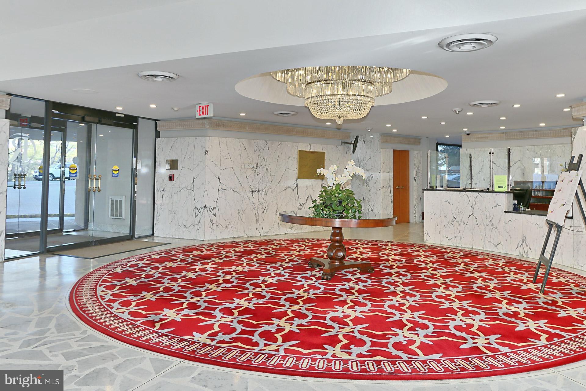 ARLINGTON RIDGE - Residential