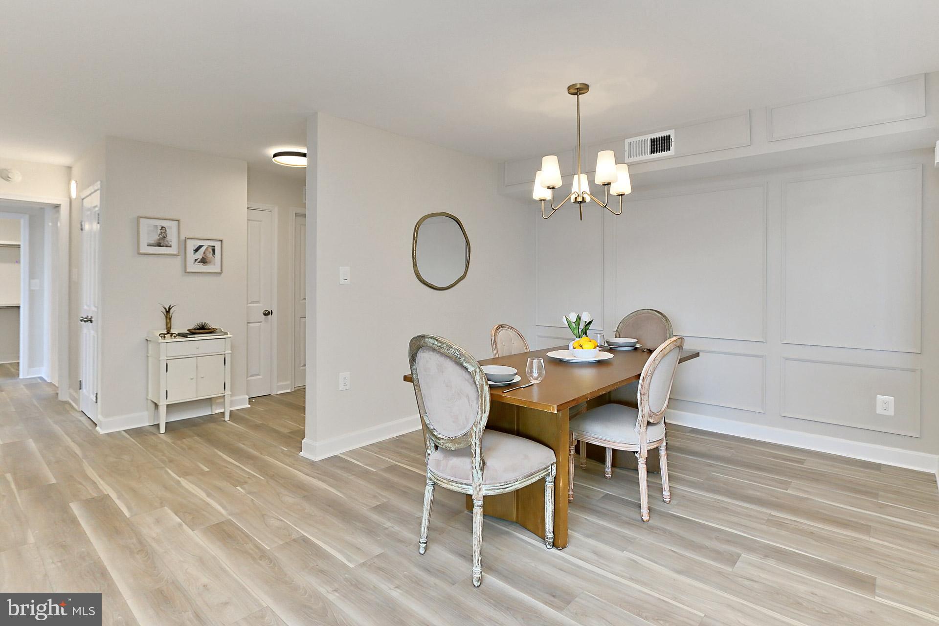 ARLINGTON RIDGE - Residential