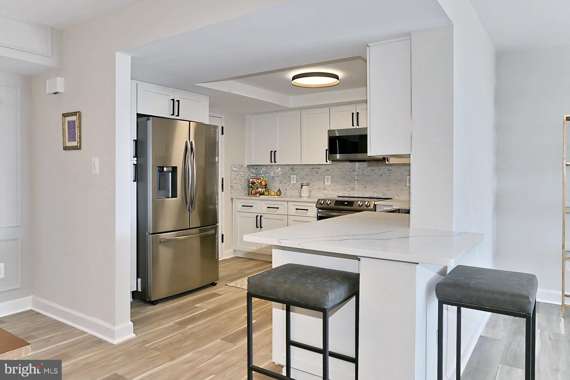 ARLINGTON RIDGE - Residential