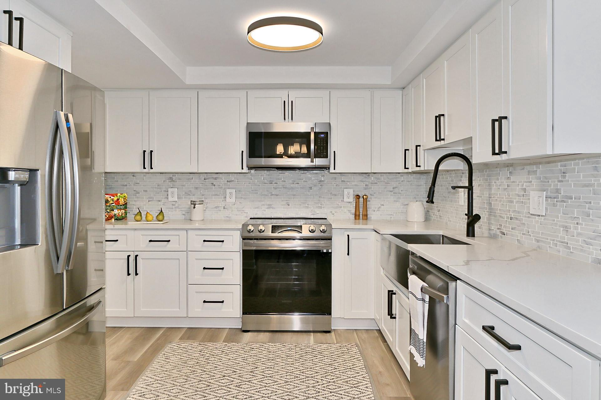 ARLINGTON RIDGE - Residential