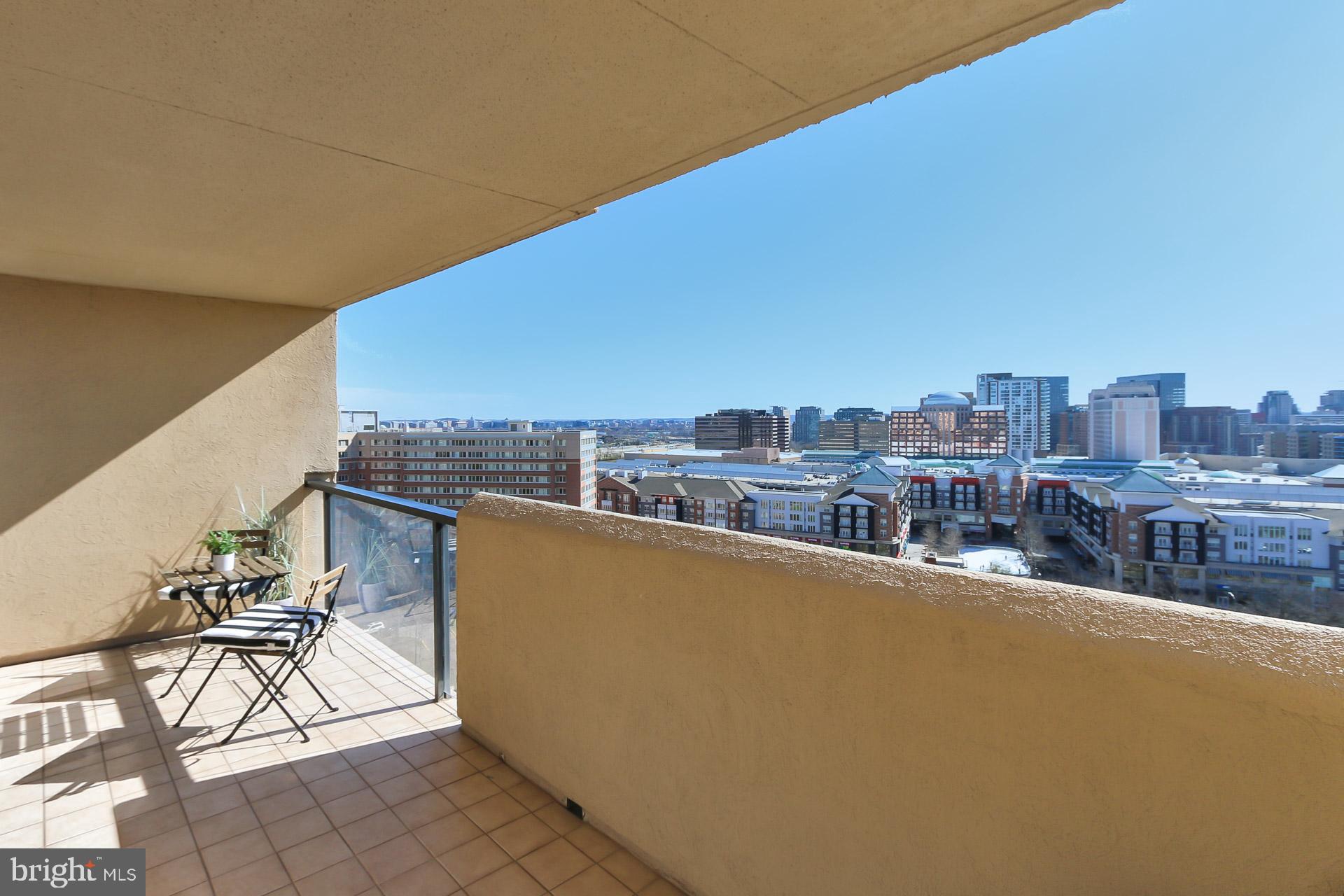 ARLINGTON RIDGE - Residential