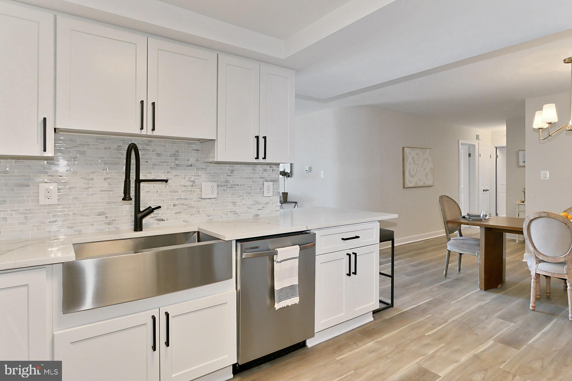 ARLINGTON RIDGE - Residential