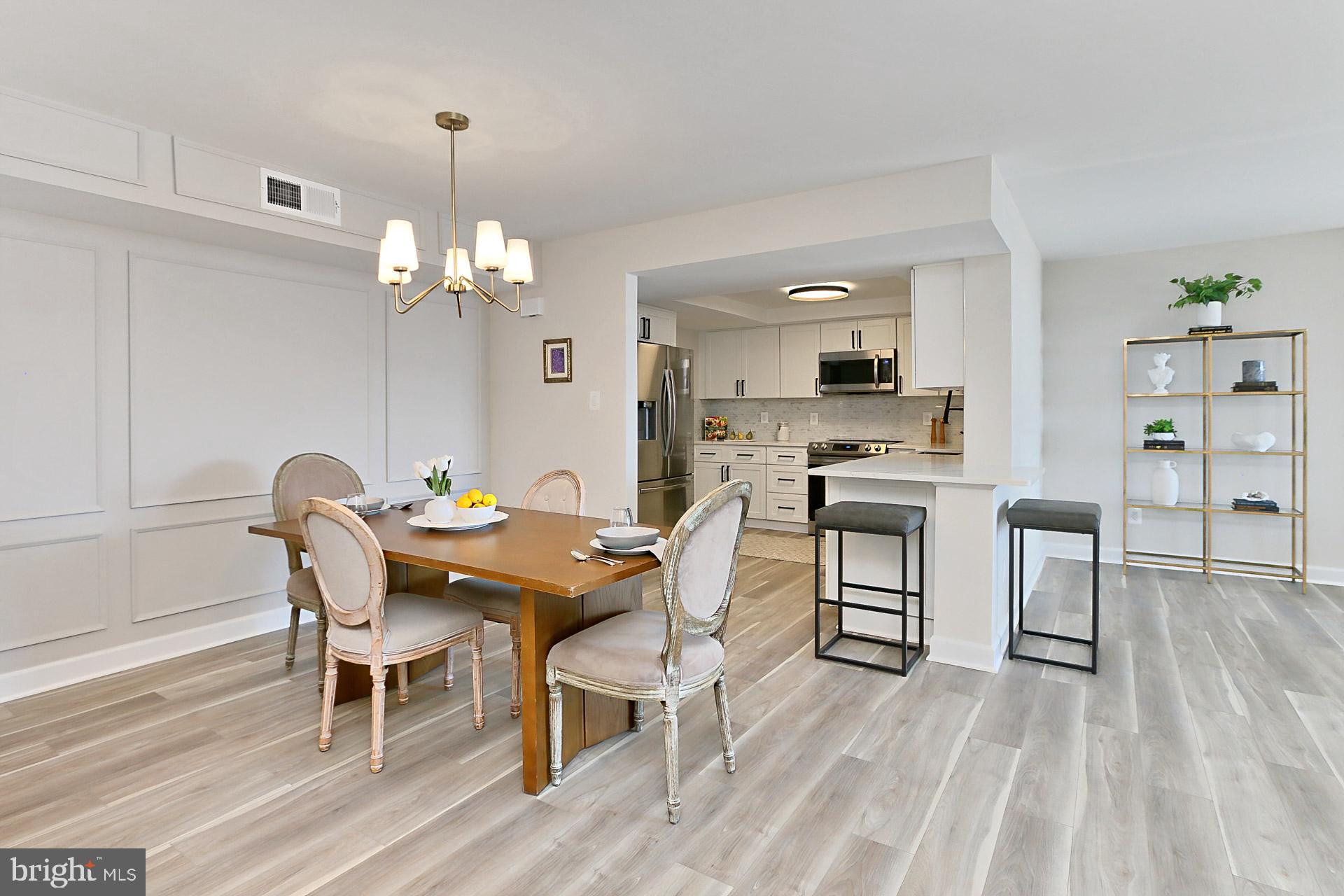 ARLINGTON RIDGE - Residential