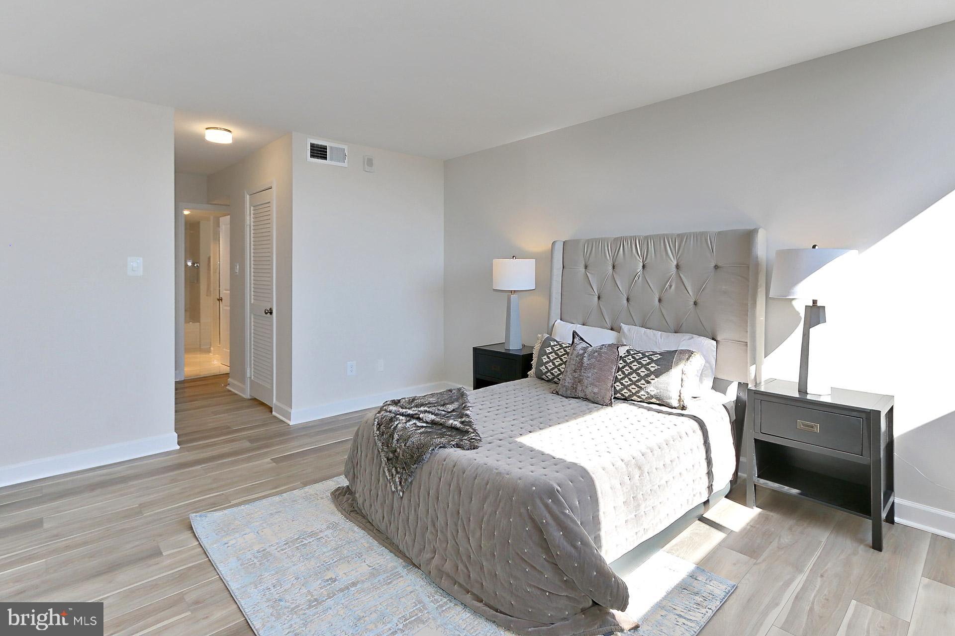 ARLINGTON RIDGE - Residential