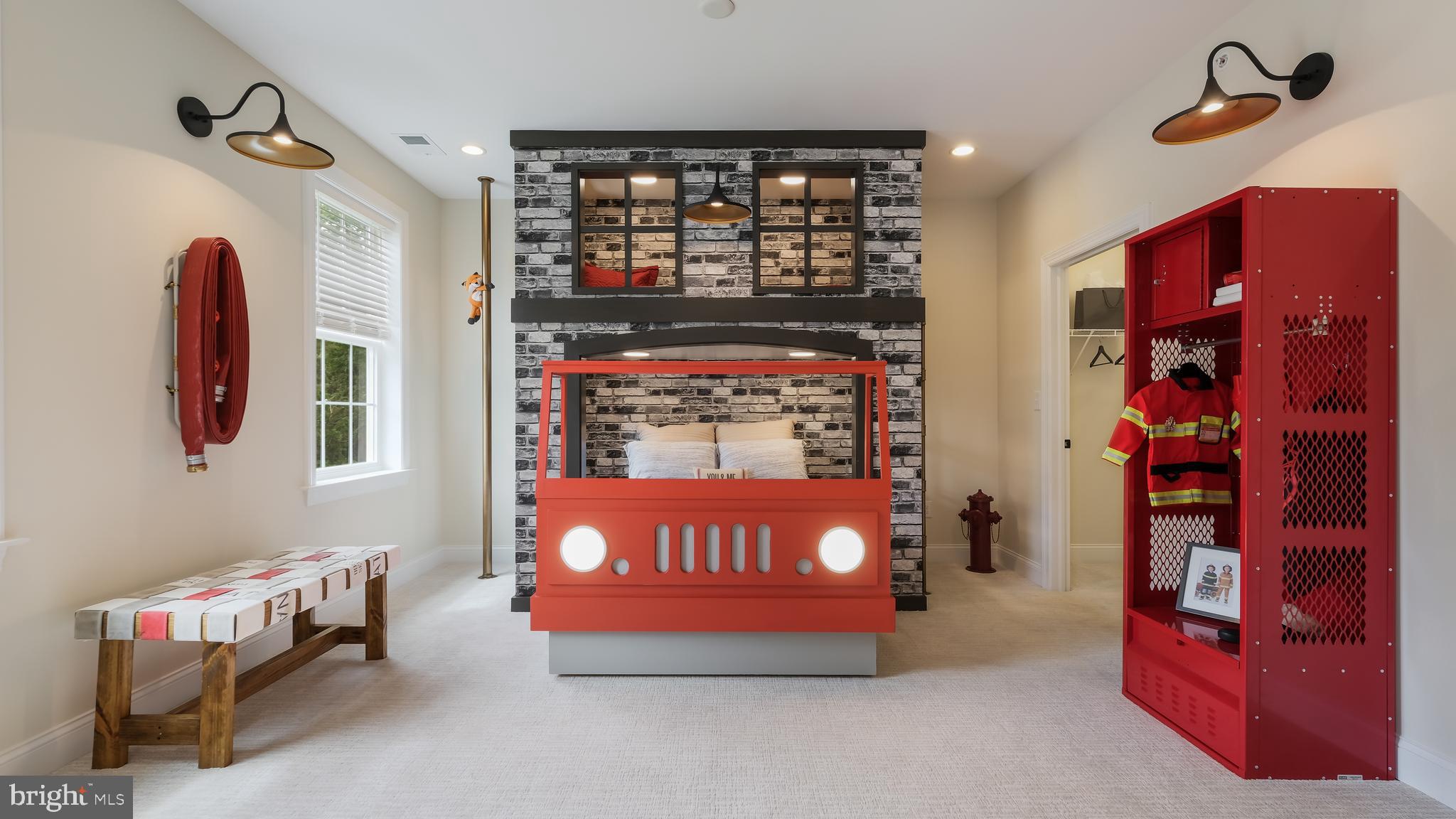 SQUIRES RIDGE - Residential