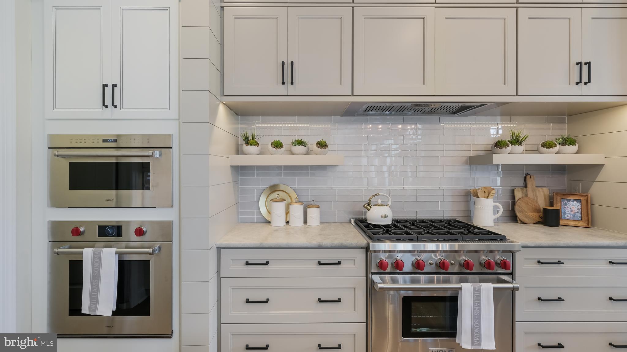 SQUIRES RIDGE - Residential