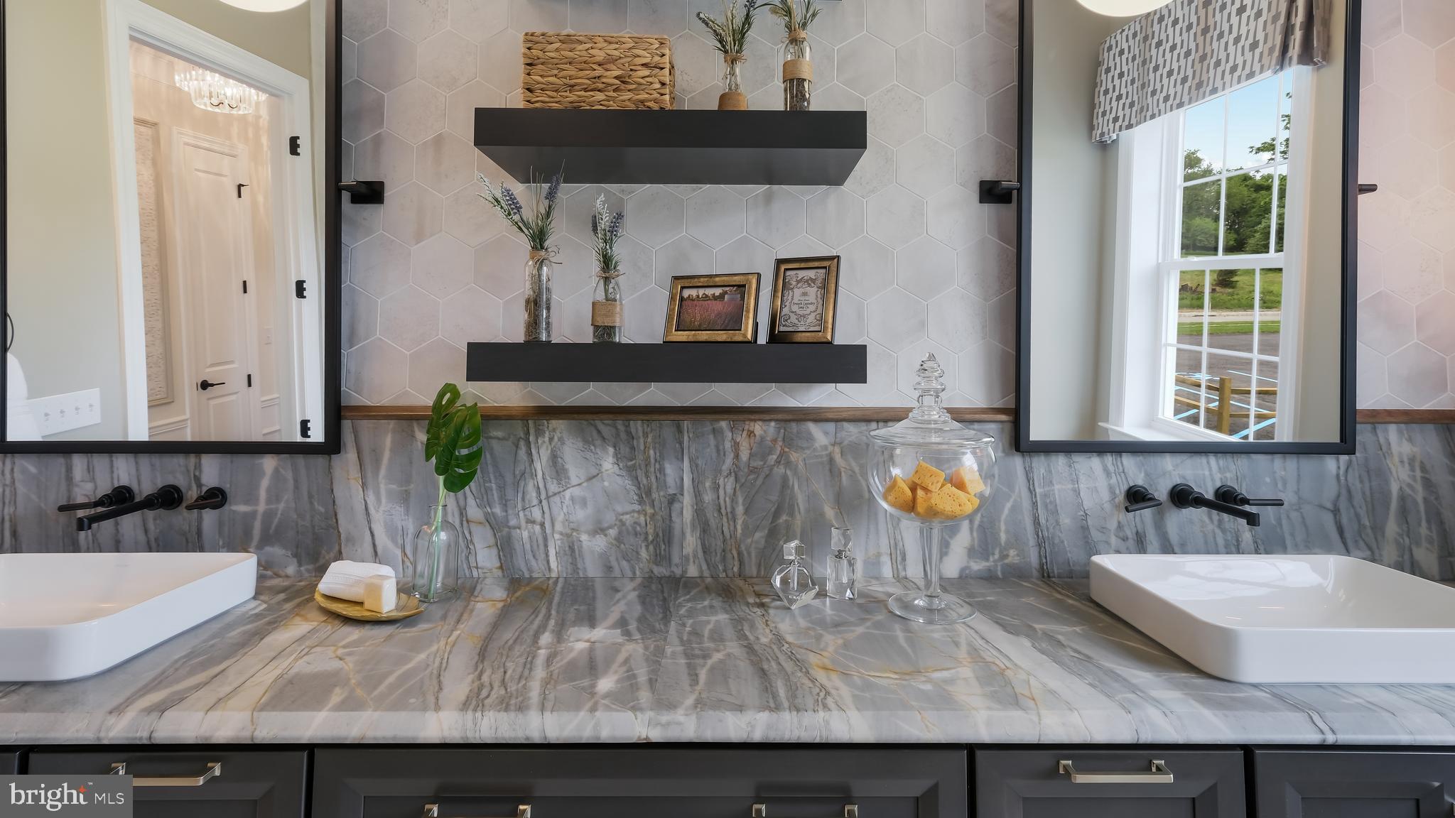 SQUIRES RIDGE - Residential