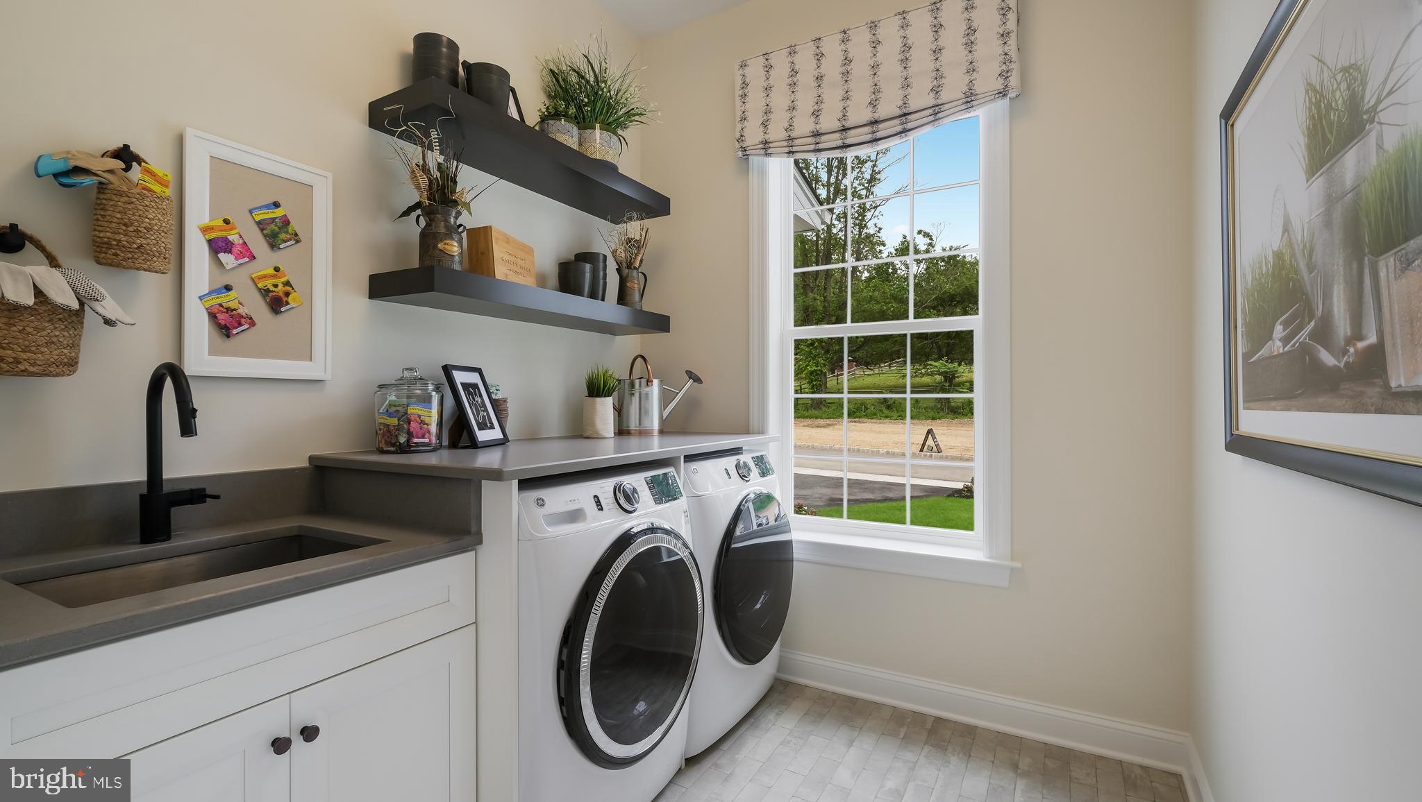 SQUIRES RIDGE - Residential