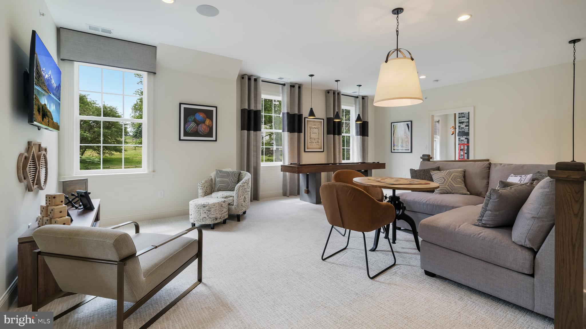 SQUIRES RIDGE - Residential