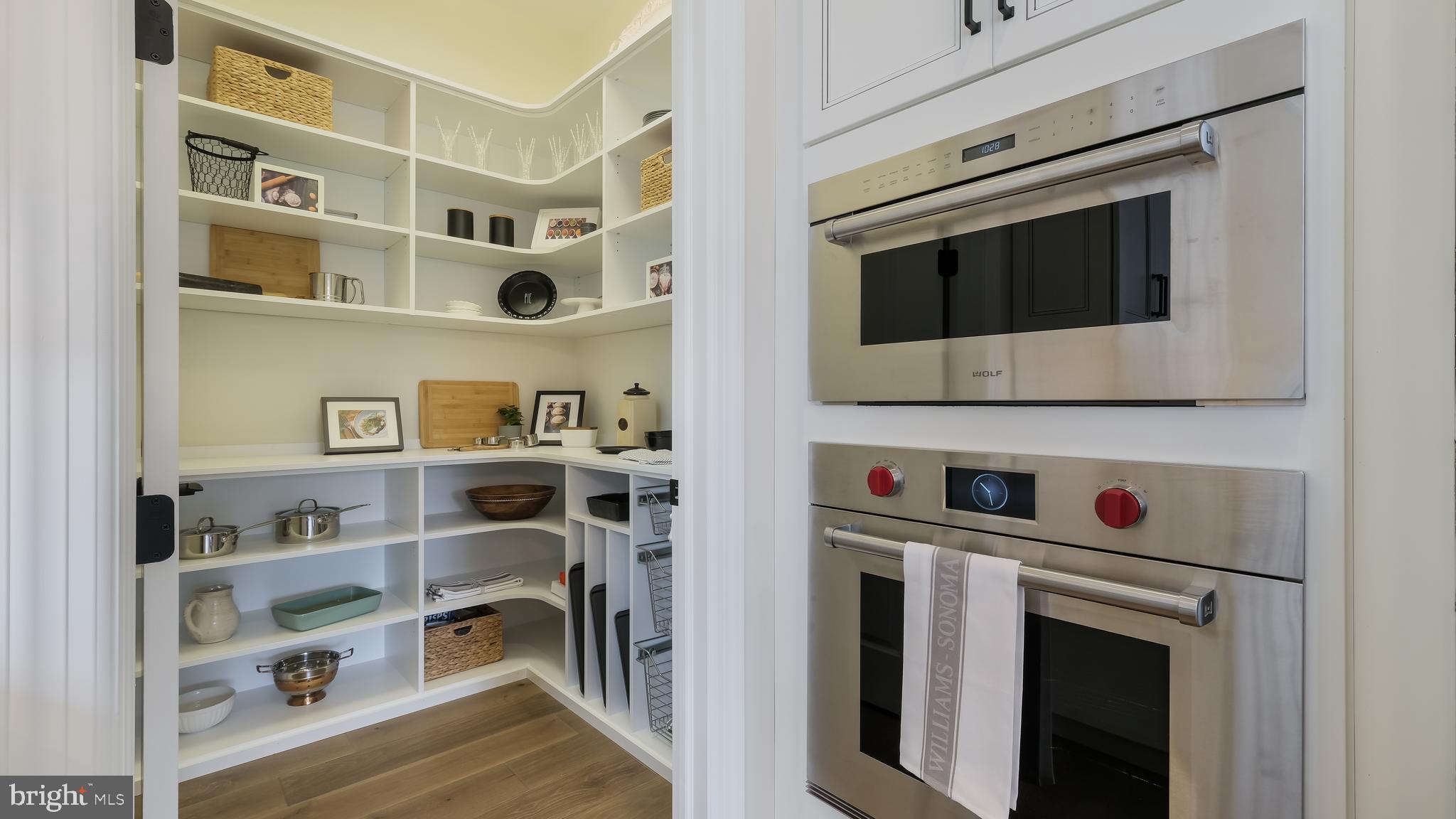 SQUIRES RIDGE - Residential