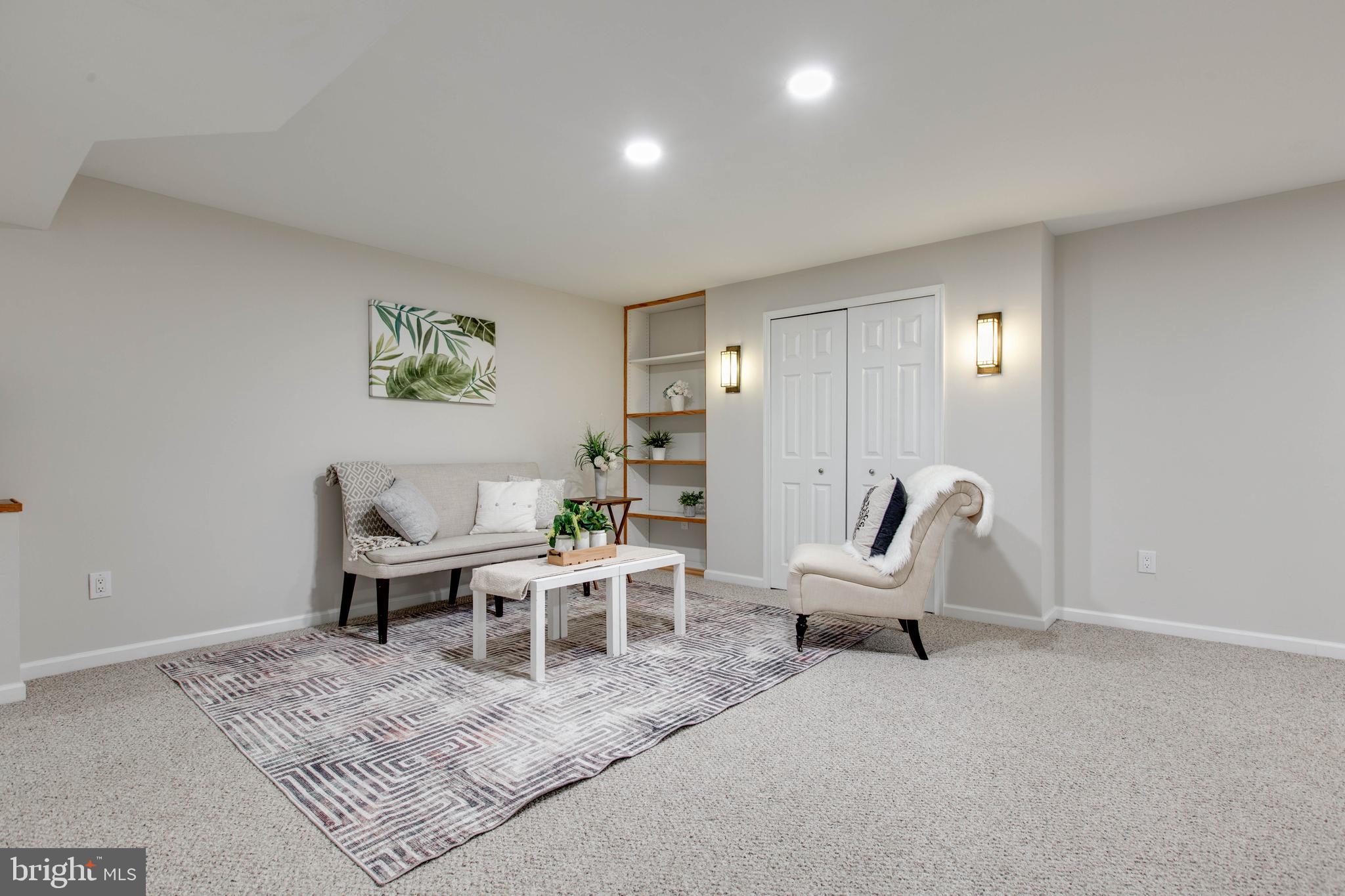 MONTGOMERY MEADOWS - Residential