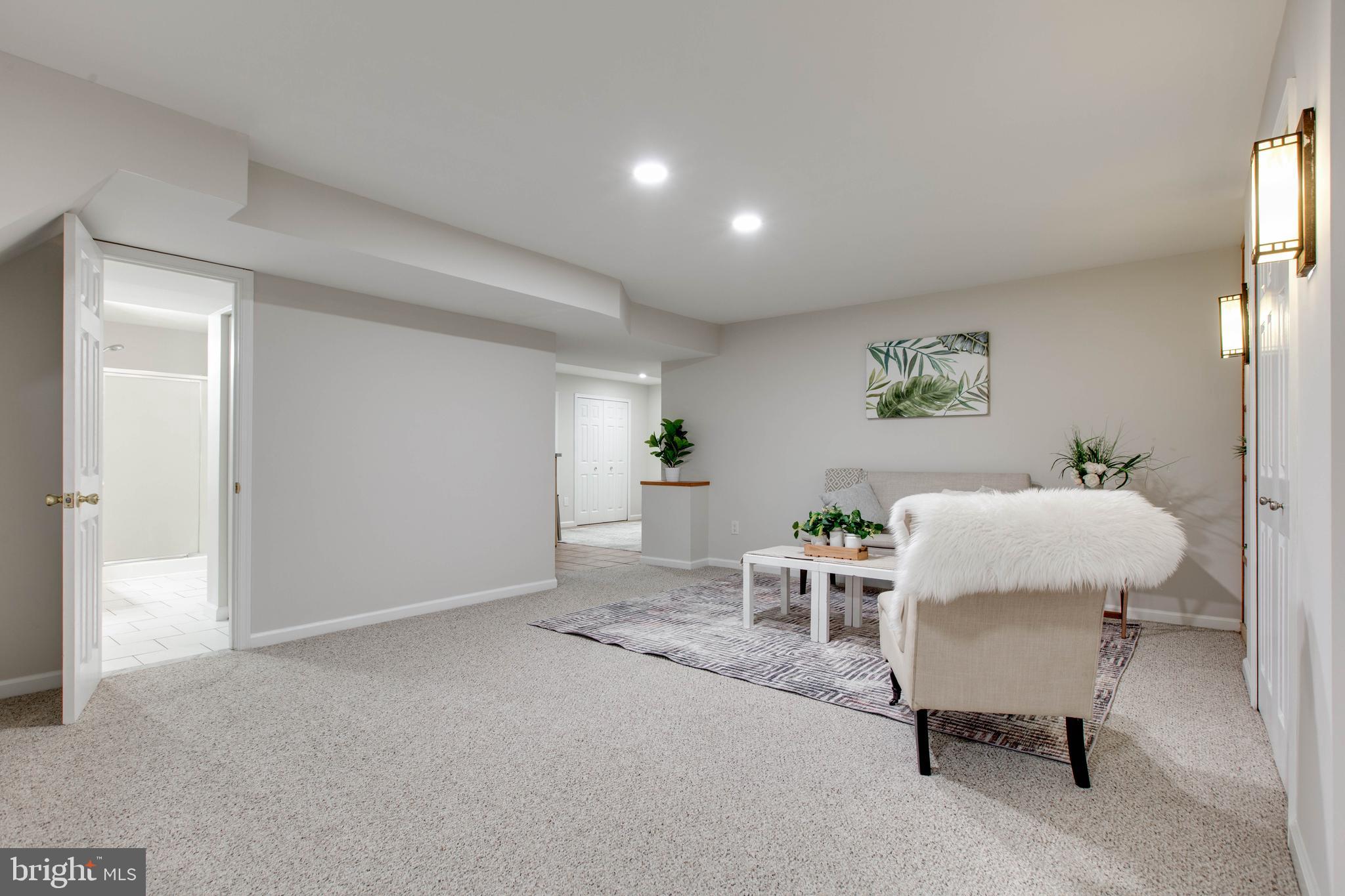 MONTGOMERY MEADOWS - Residential