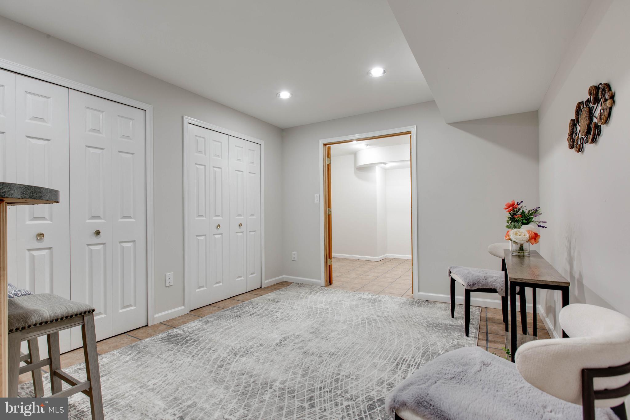 MONTGOMERY MEADOWS - Residential