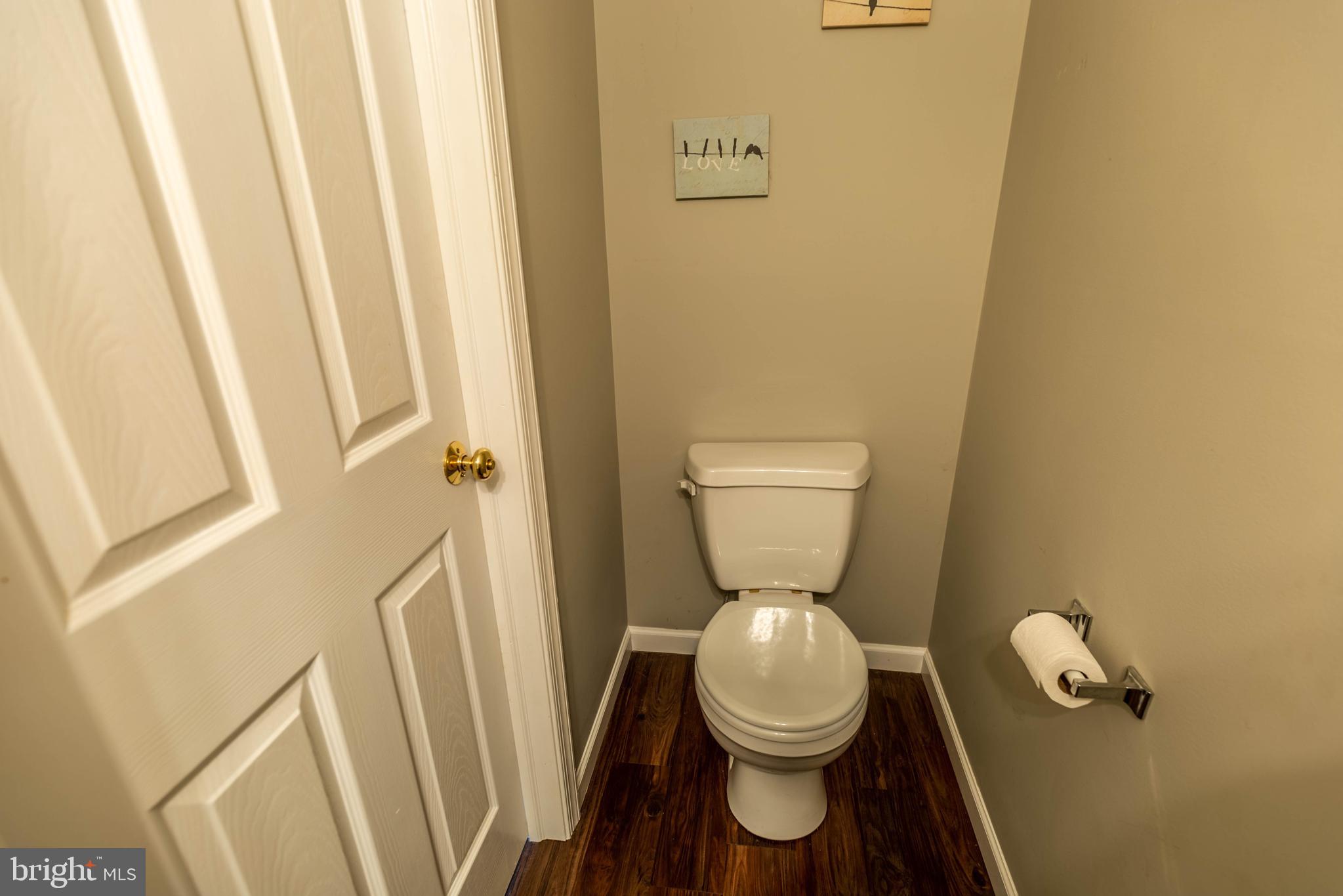 VILLAGE SQUARE COMMONS - Residential