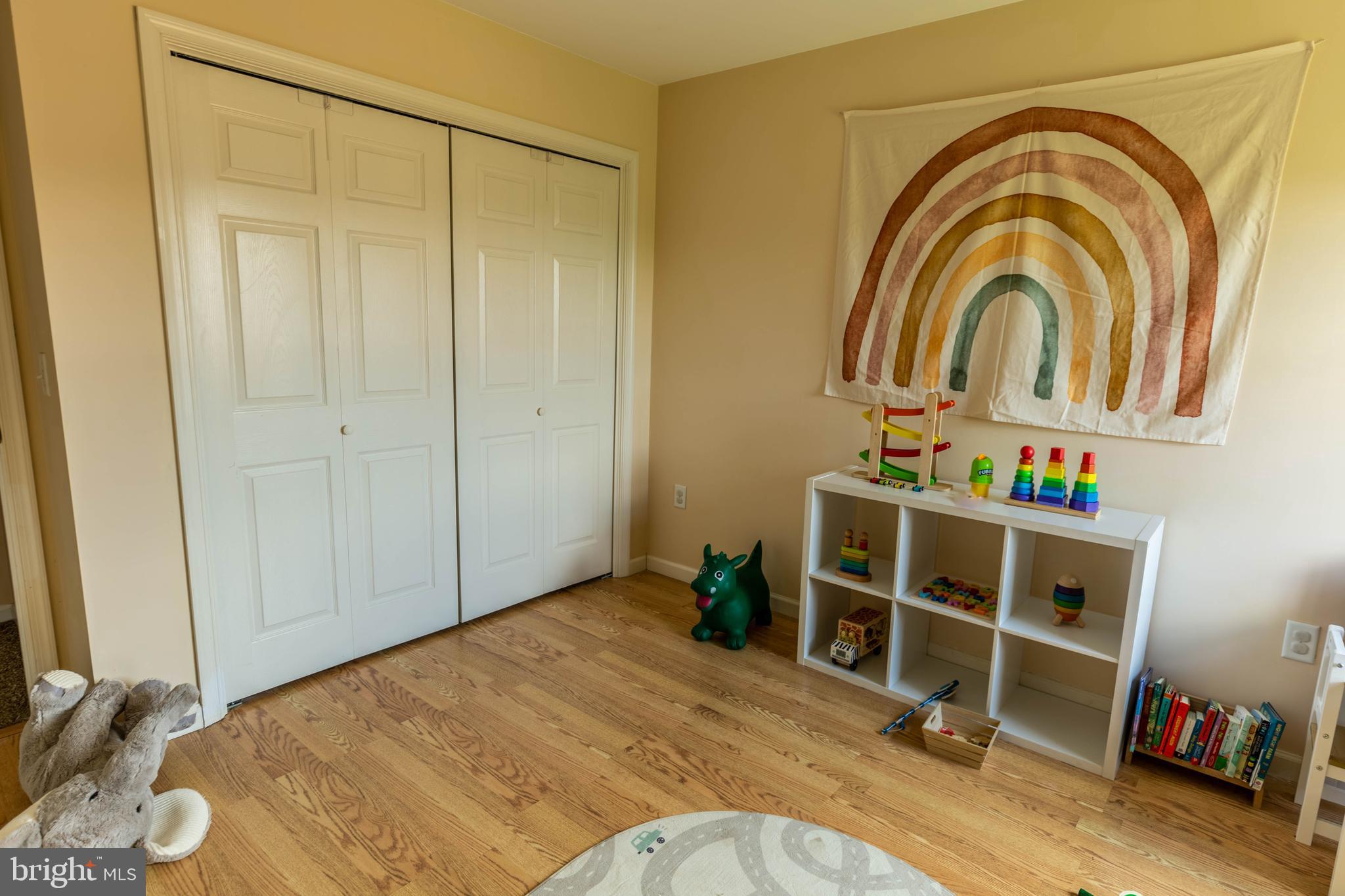 VILLAGE SQUARE COMMONS - Residential