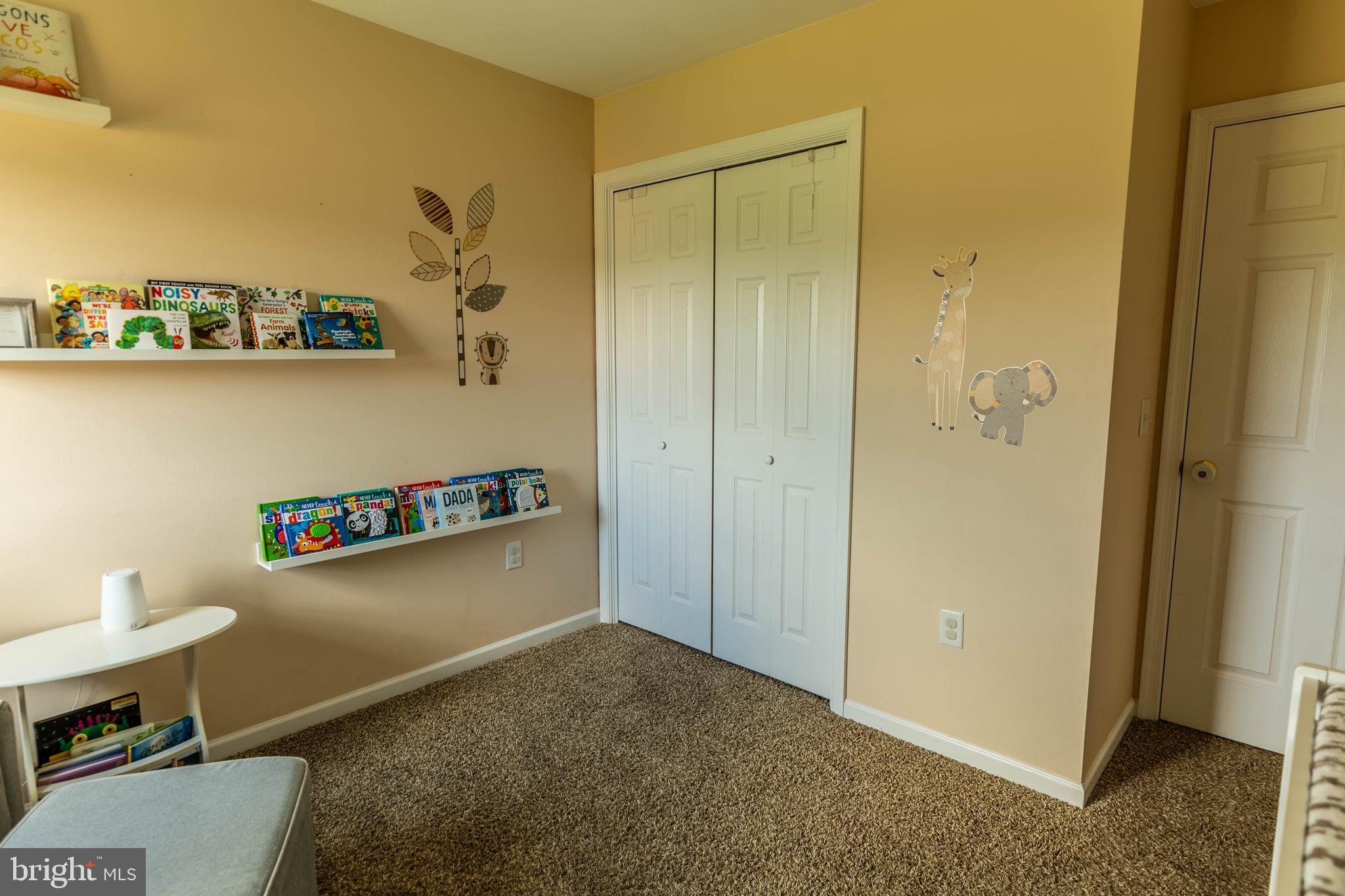 VILLAGE SQUARE COMMONS - Residential